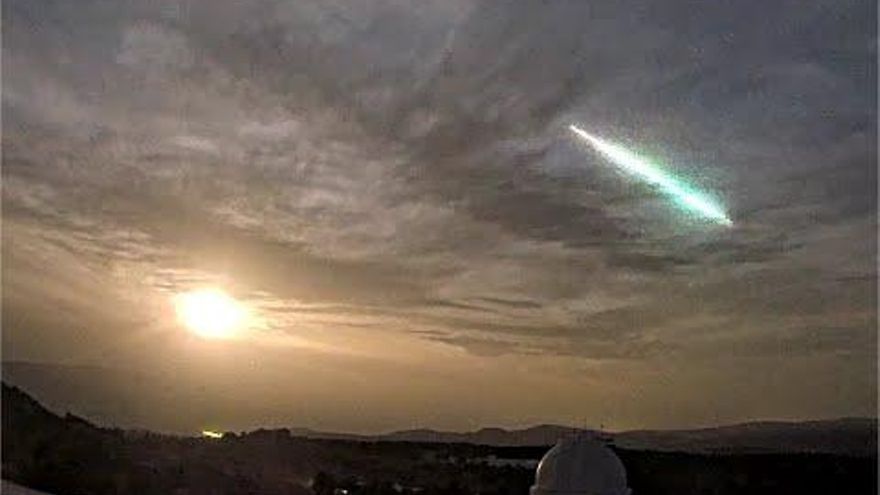 Kula ognia na niebie. Nagrania i zdjęcia z Hiszpanii