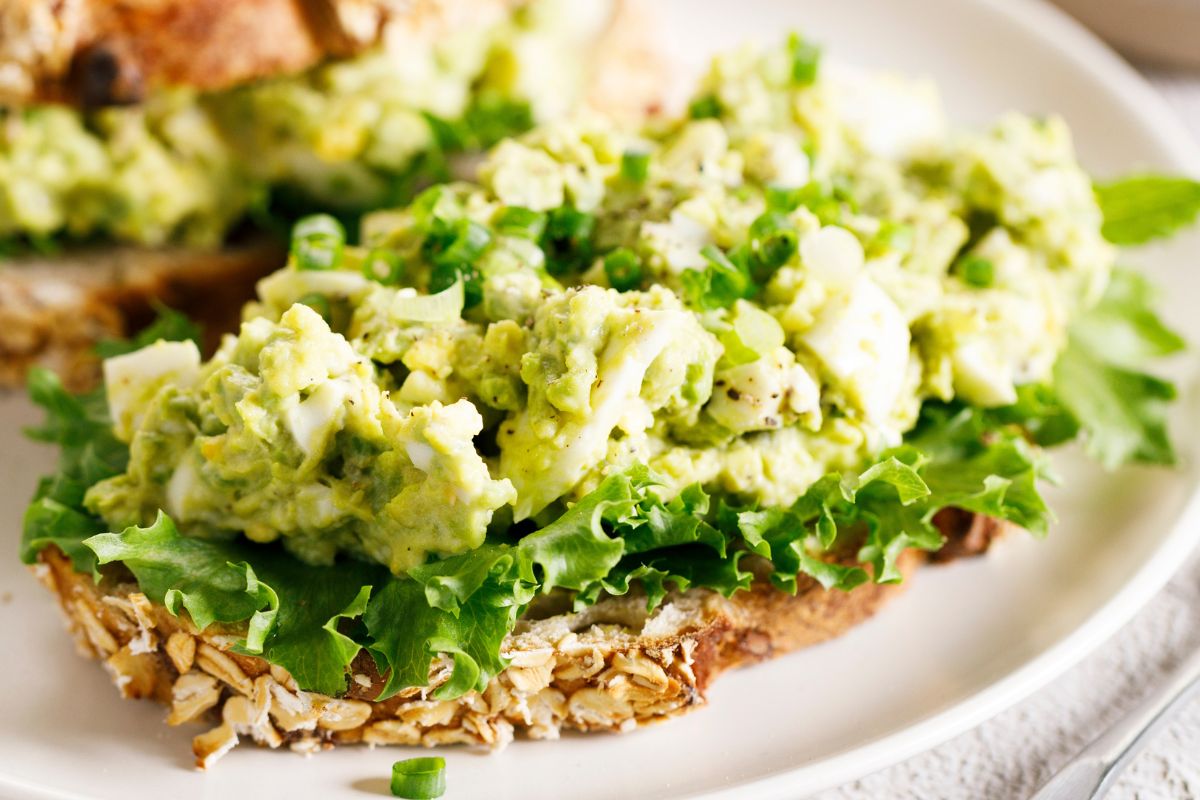 Najzdrowsze smarowidło do chleba. Z tym dodatkiem regeneruje wątrobę i obniży cukier