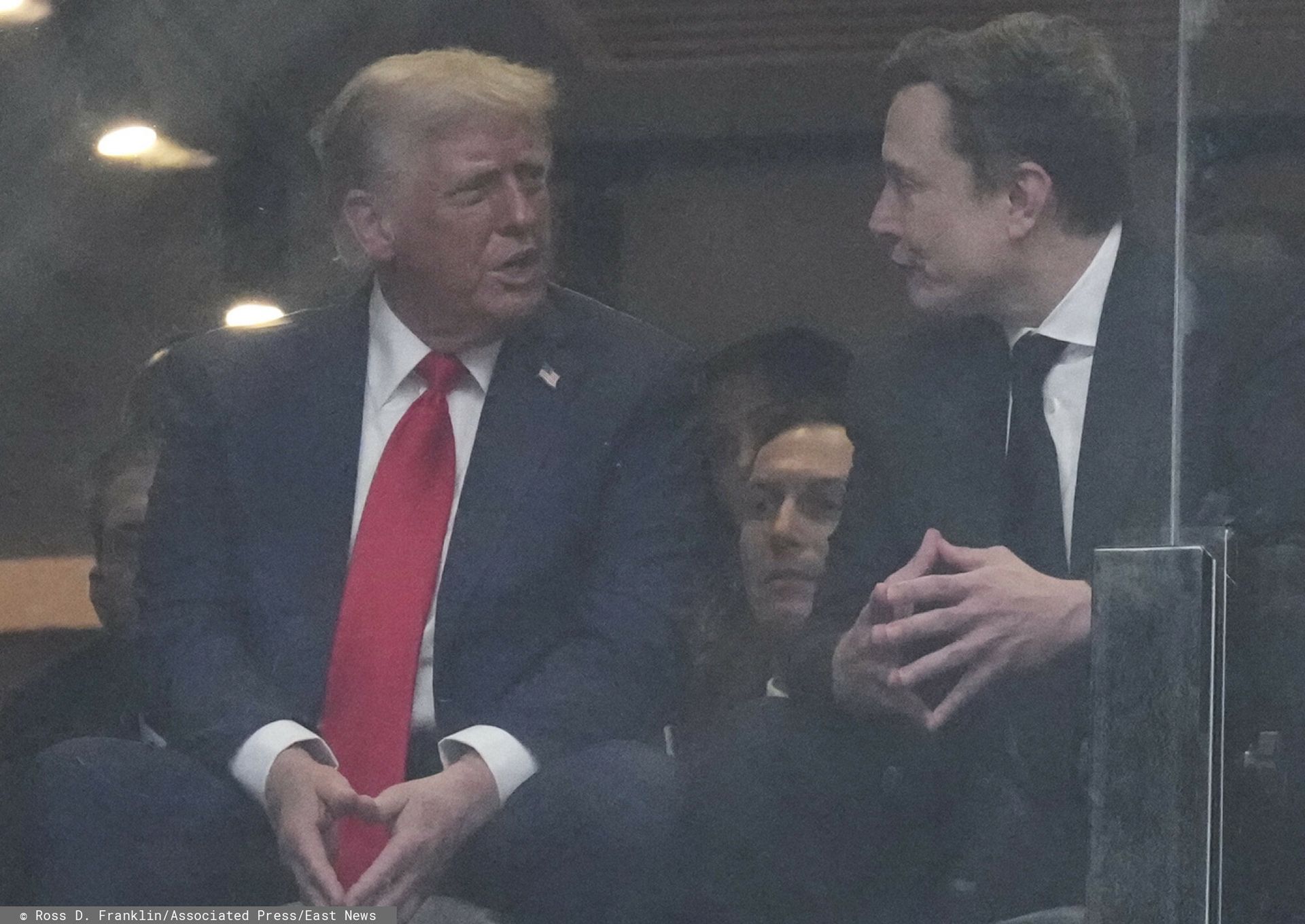 O czym Trump rozmawiał z Muskiem? Ekspertka to odszyfrowała