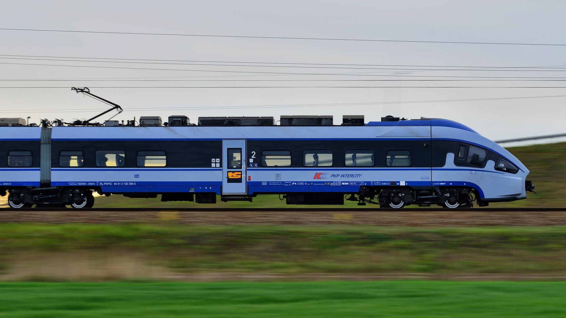 Pociągi pojadą 250 km/h. Tyle potrwa podróż z Warszawy do Krakowa