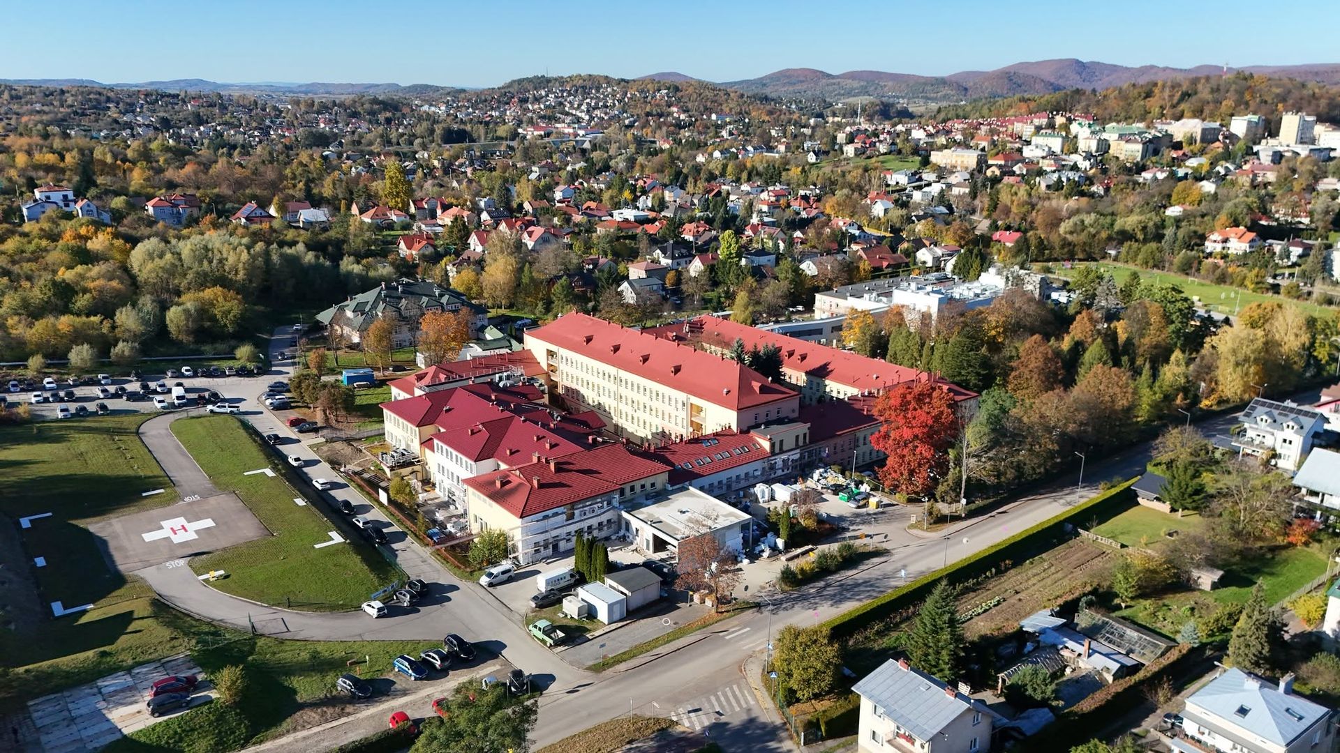 Pracowali cały miesiąc, dostaną część pensji. Kryzys w szpitalu