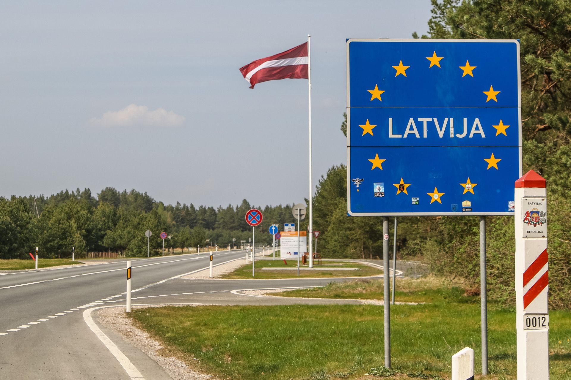 Łotwa zamknęła granicę z Białorusią. "Odprawa w tej chwili niemożliwa"
