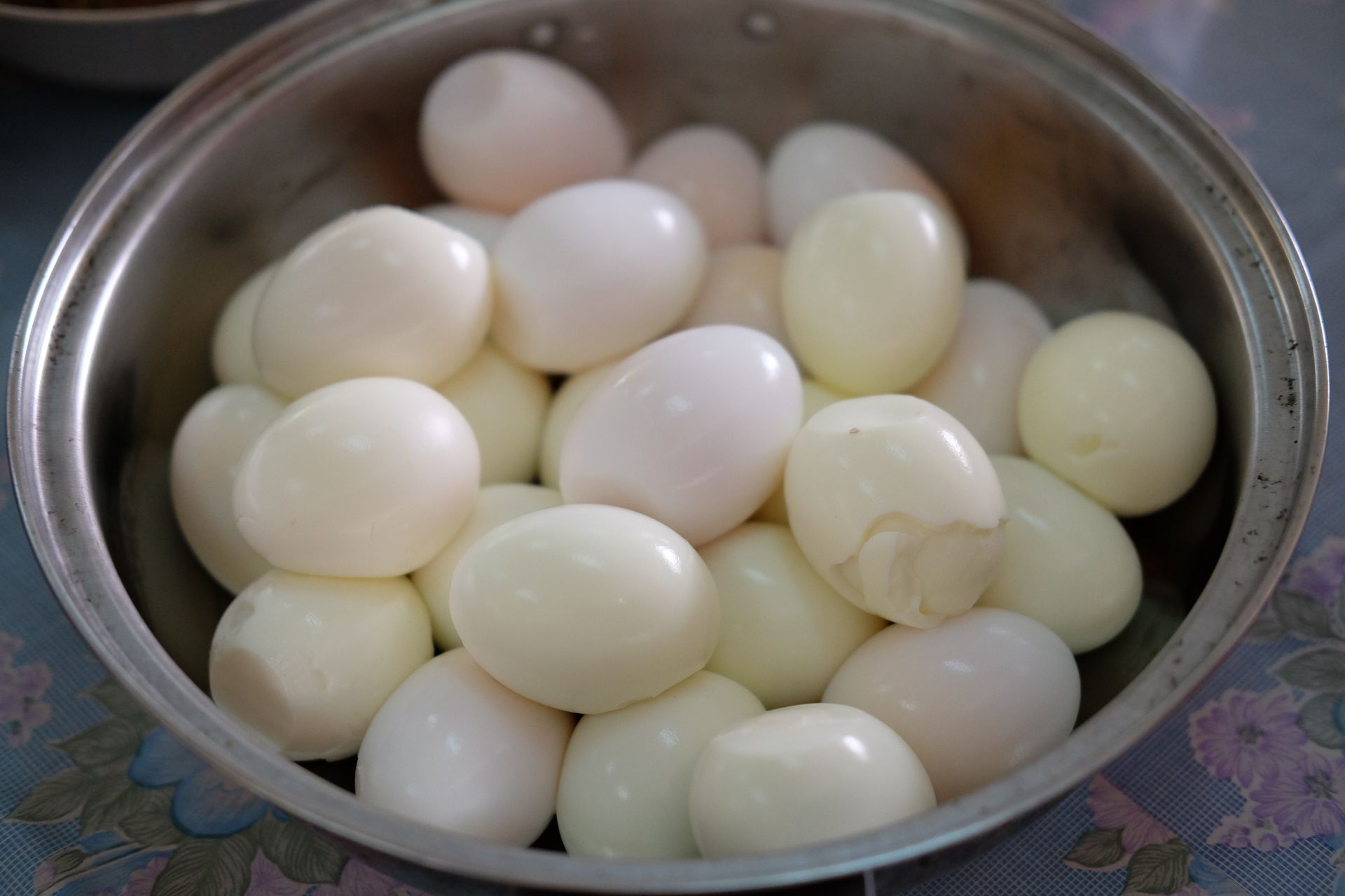 Tyle można przechowywać ugotowane jajka. Później pojawia się ryzyko zatrucia