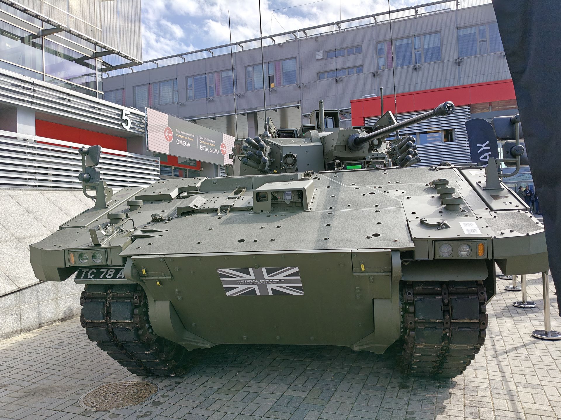 Brytyjski Ajax na MSPO. Stanowił zagrożenie także dla swojej załogi