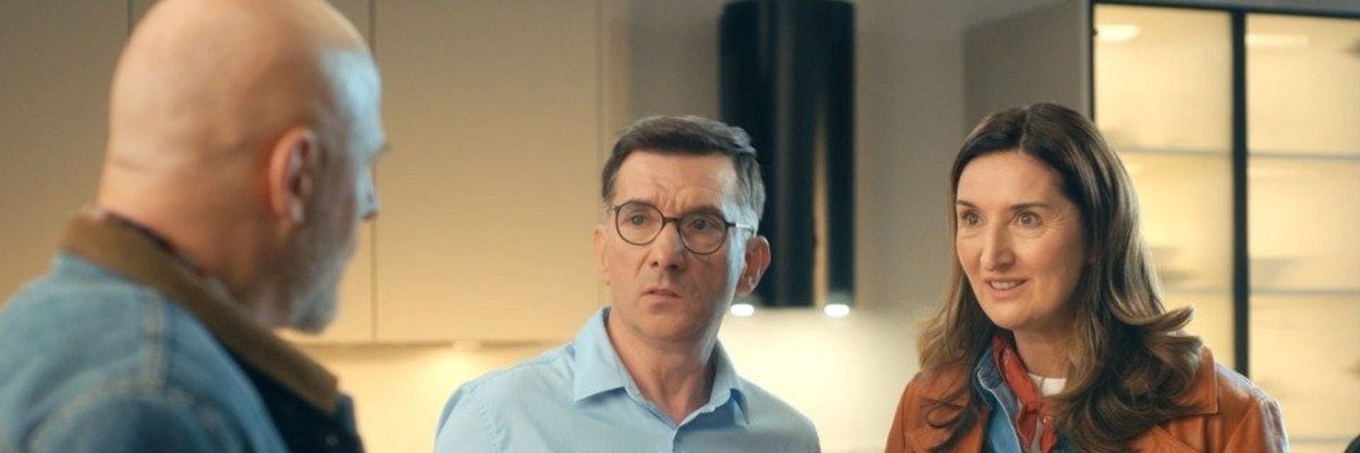 Zabawna małżeńska relacja w nowej reklamie mebli Agata