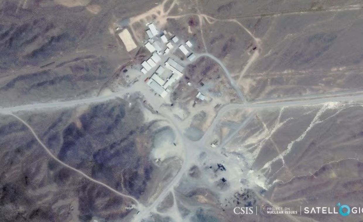 Zdjęcia satelitarne ujawniają. Media: Iran gotowy na atak