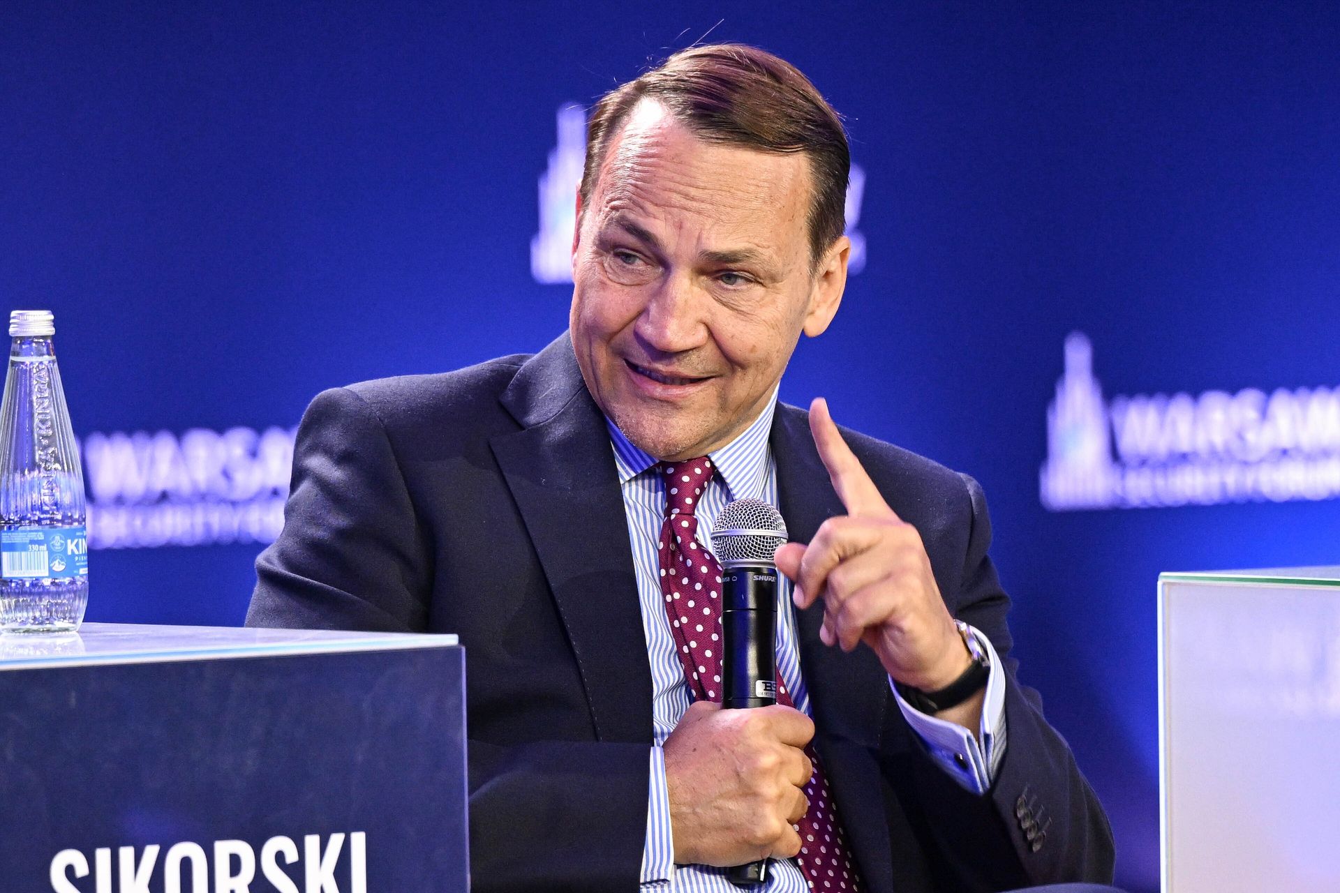 Sikorski odpowiada Pałacowi. "Czekam już 439. dzień"