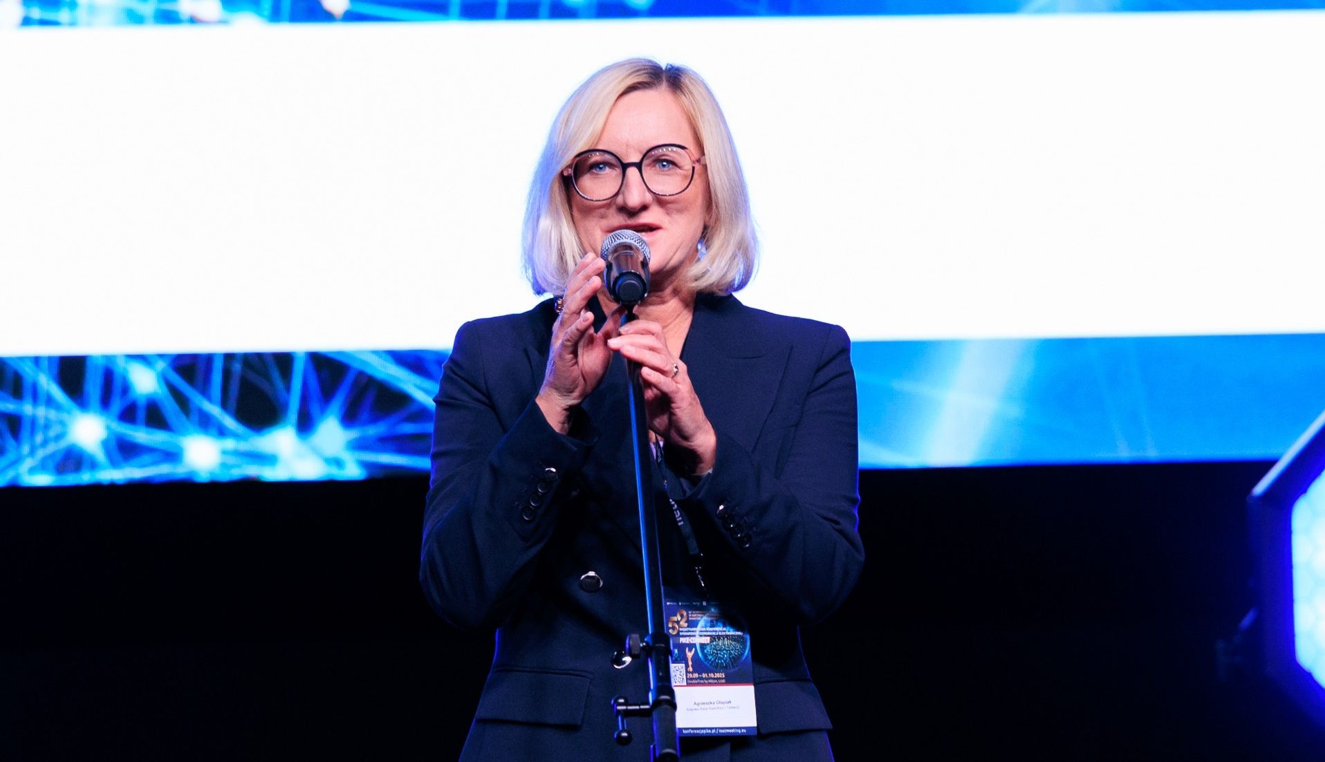 Szefowa KRRiT wzywa 17 nadawców publicznych