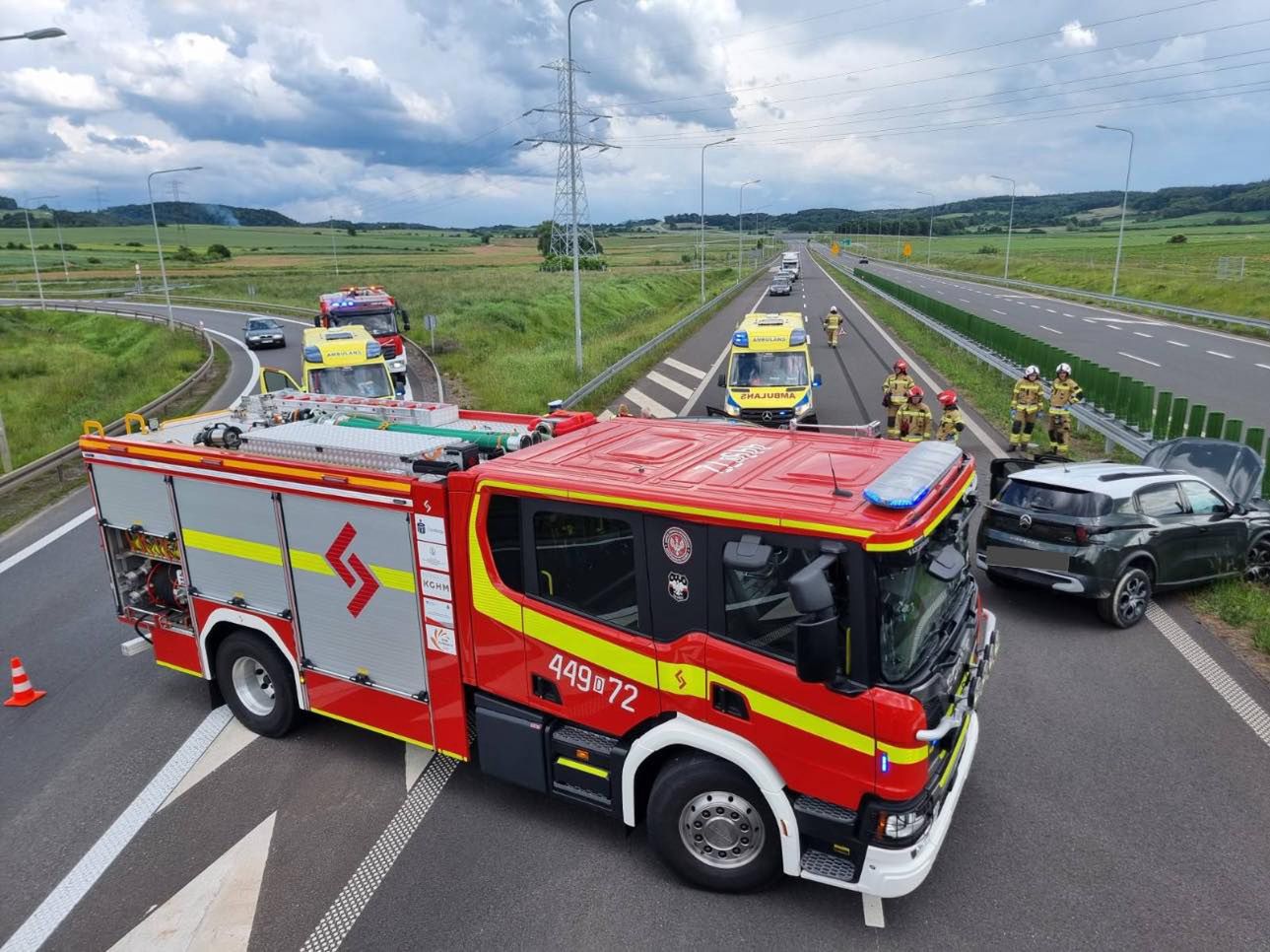 Wjechał pod prąd na S3. Są ranni