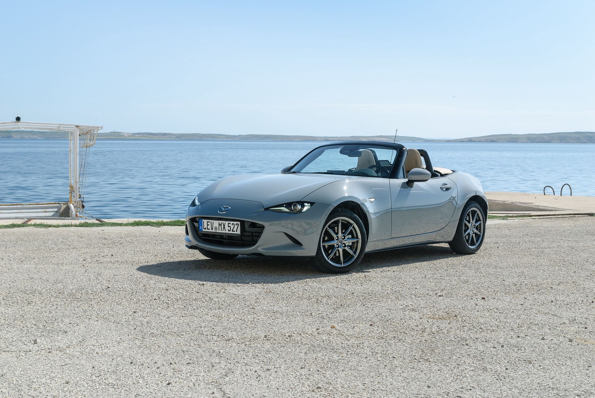 Mazda znów idzie pod prąd. Nowa MX-5 dostanie duży silnik