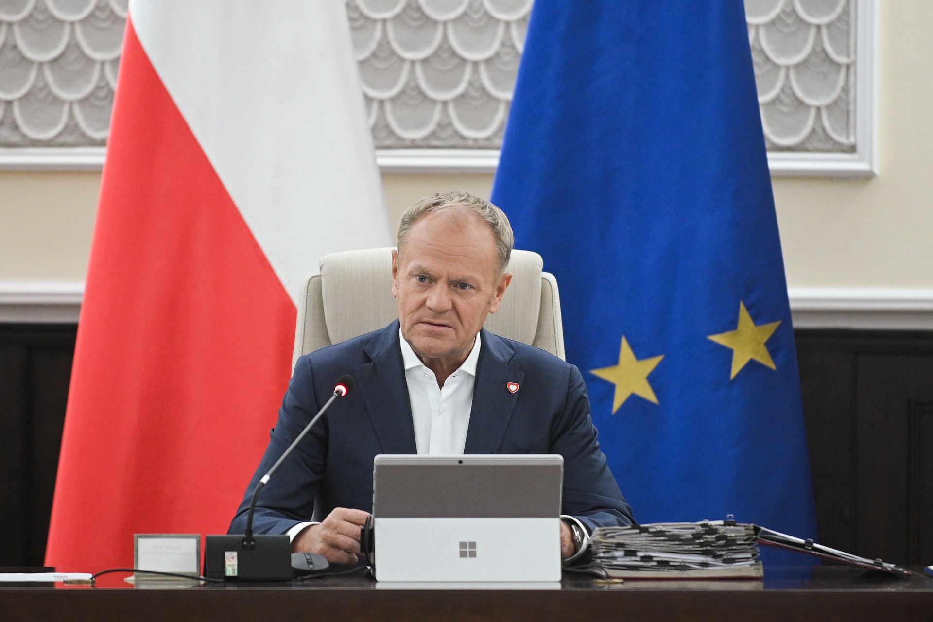 Papa żartuje z Gospodarza. "Niemcy sobie języki połamią"