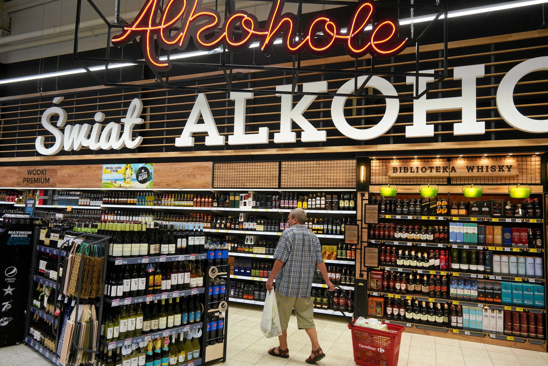 Hit półek z alkoholem. Polacy wydają na nie miliardy złotych rocznie