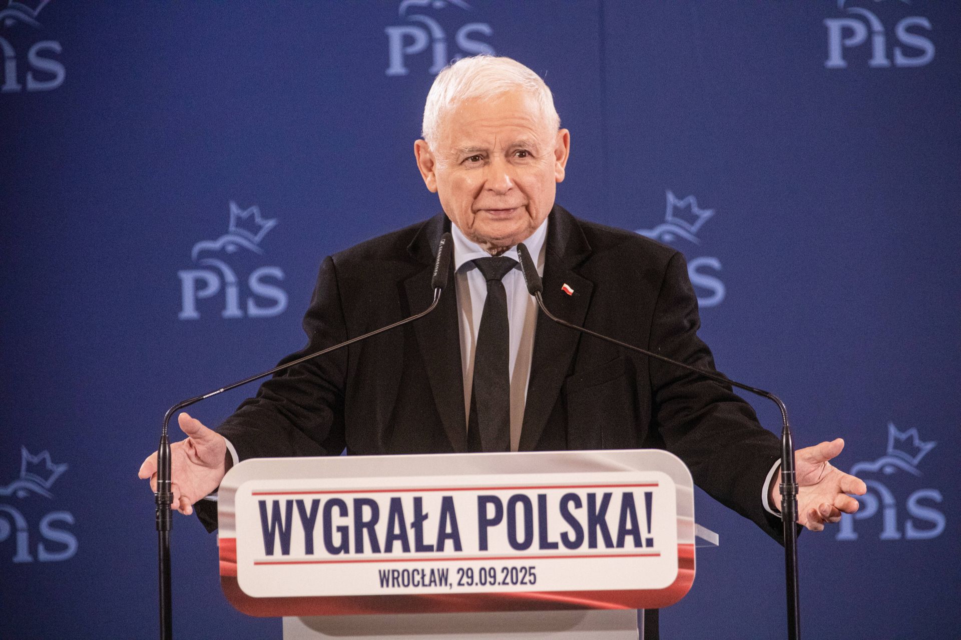 Kaczyński wyrzucił połowę radych PiS na Dolnym Śląsku