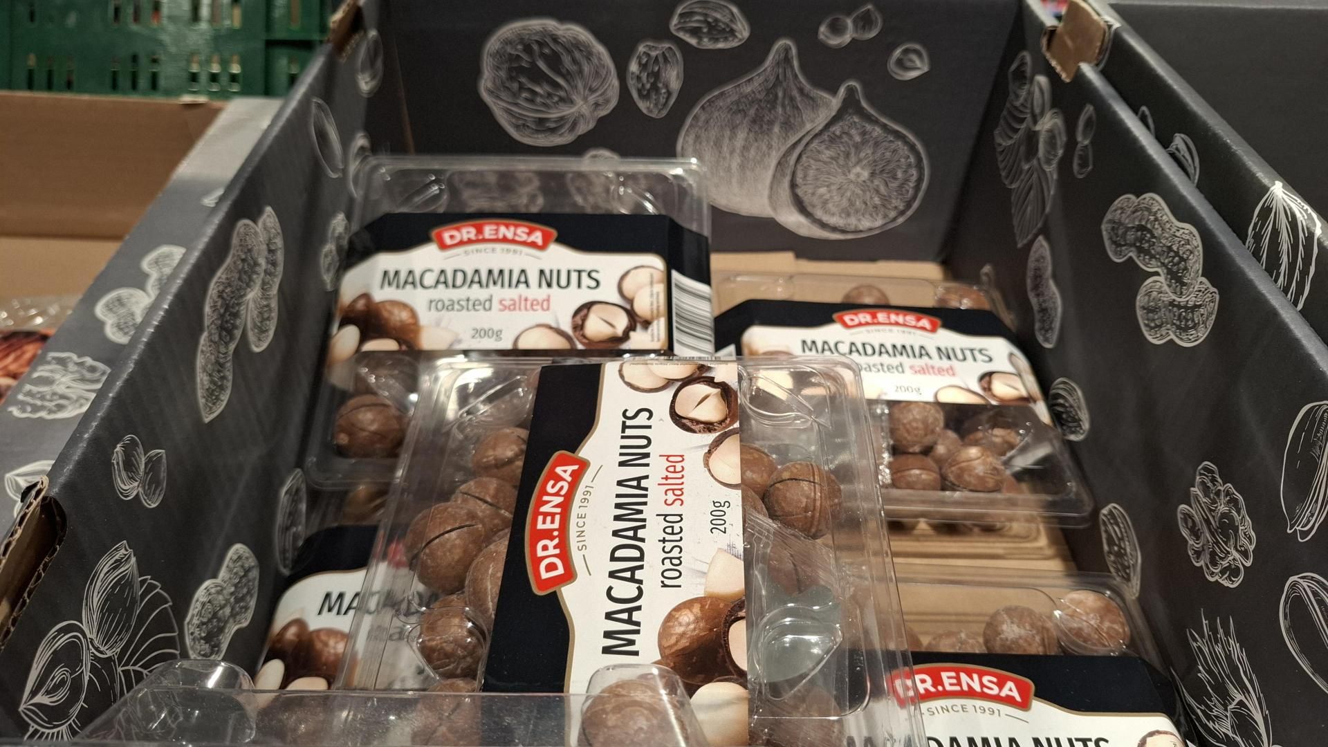 Wypatrzyłem te orzechy w sklepie. Smaczne, ale posiadając psa, trzeba uważać