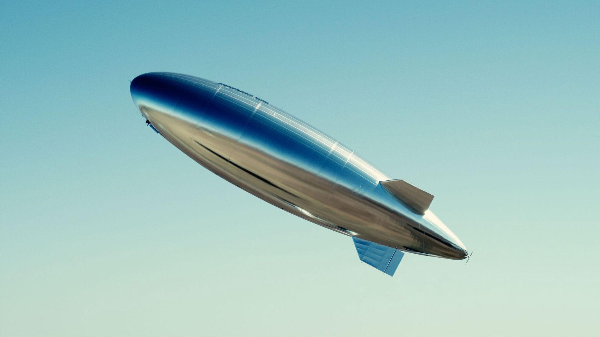 Internet ze stratosfery. Czy sterowce i samoloty zastąpią satelity Starlink?