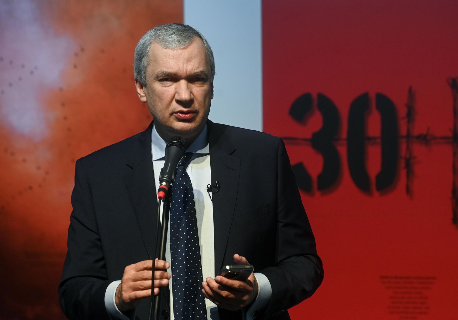 Polska zamyka granicę z Białorusią. Białoruski opozycjonista: to "atomowy pocisk" w reżim