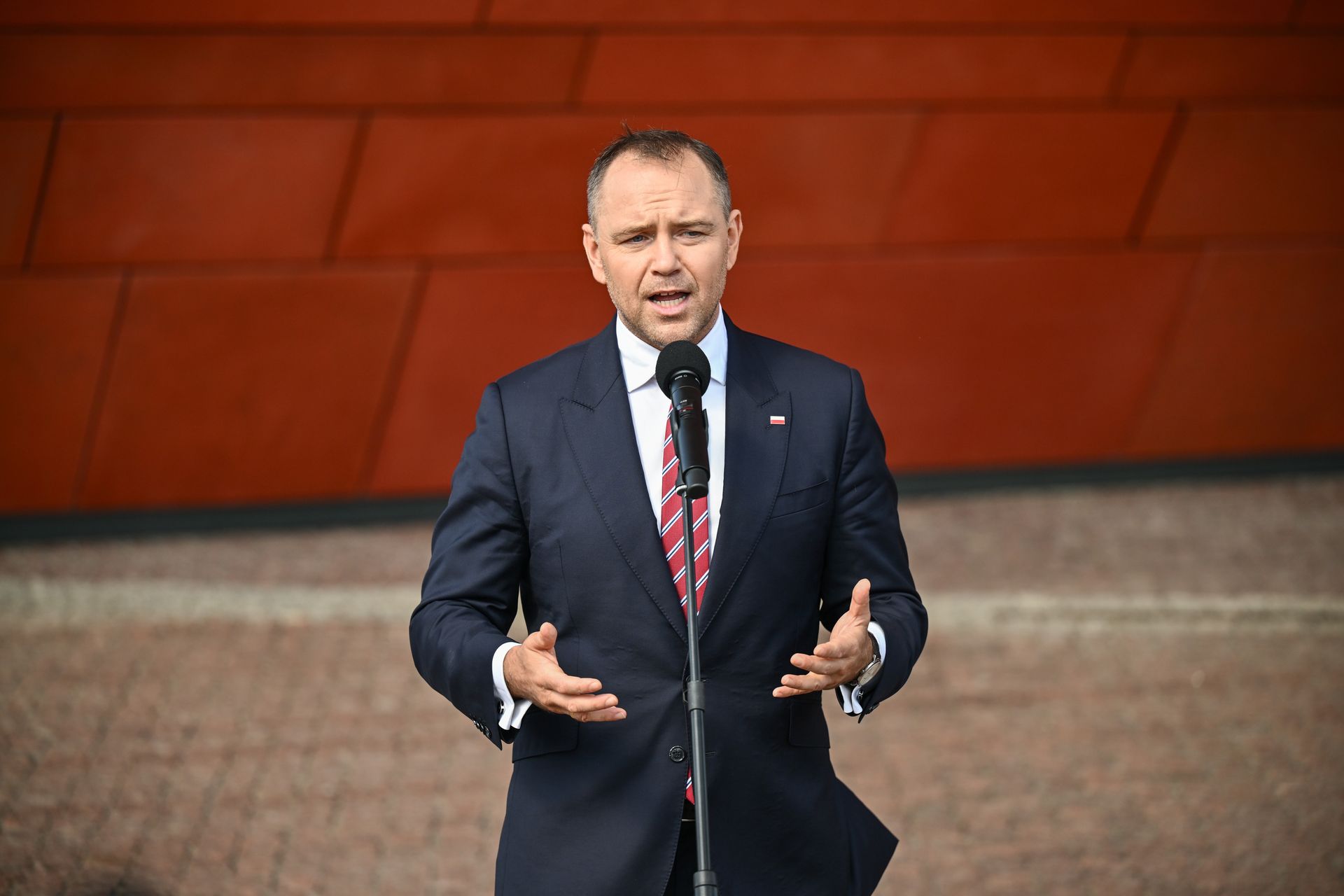 Padło pytanie o Nawrockiego. 44 procent negatywnych odpowiedzi