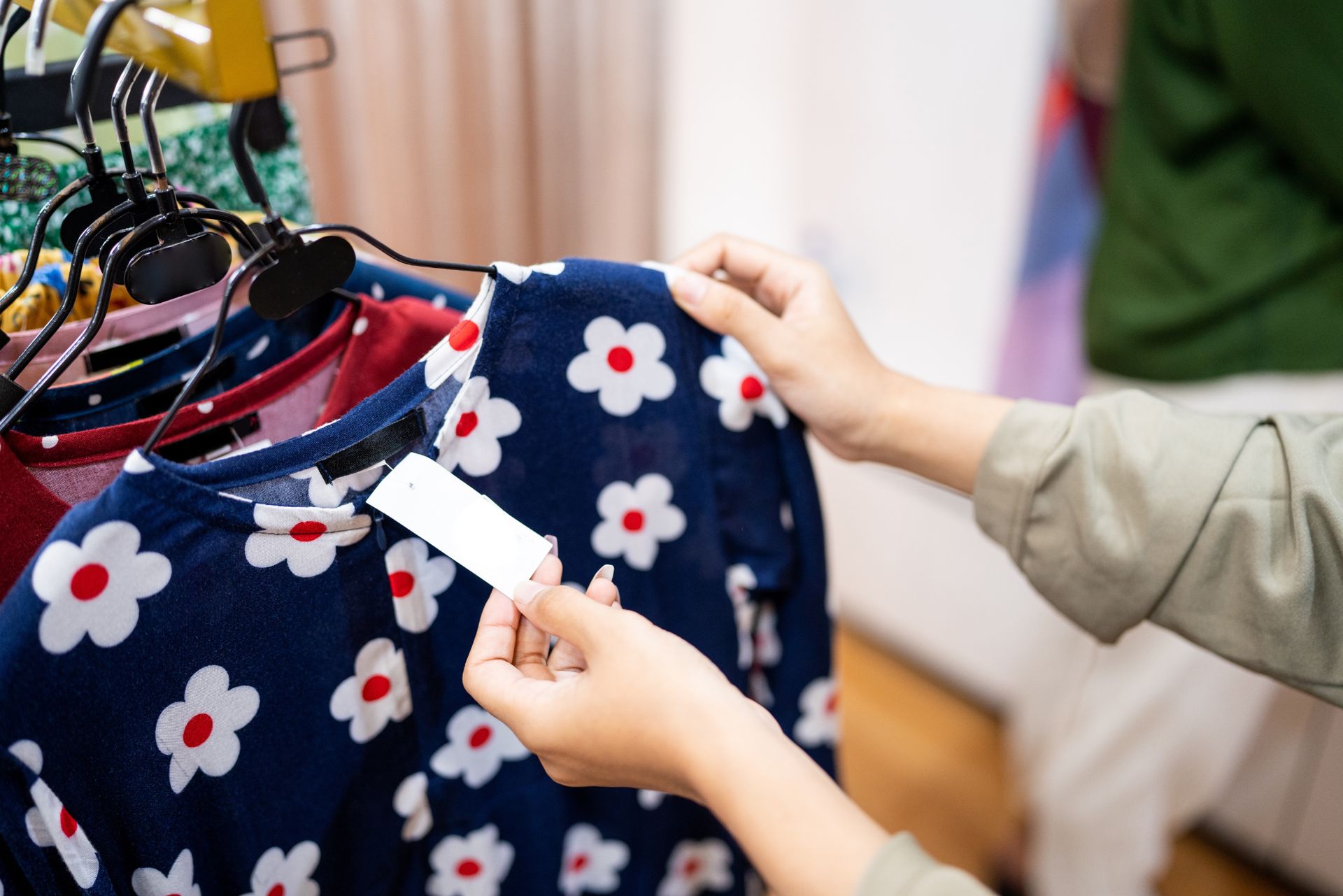 Polska marka odzieżowa znika z galerii handlowych. "Poddajemy się"