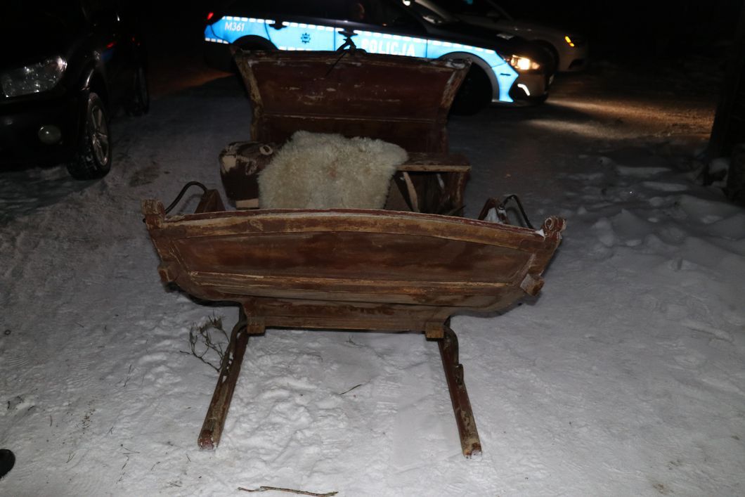 Kulig zakończył się wypadkiem. Pijany 54-latek uciekł