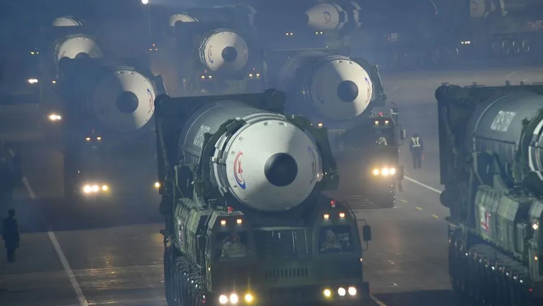 Zimny prysznic dla Trumpa. Pomylił się o kilkadziesiąt głowic atomowych