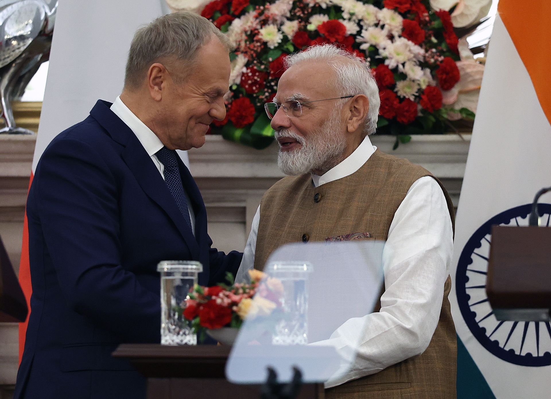 Tusk na spotkaniu z Modim: świat patrzy z zazdrością