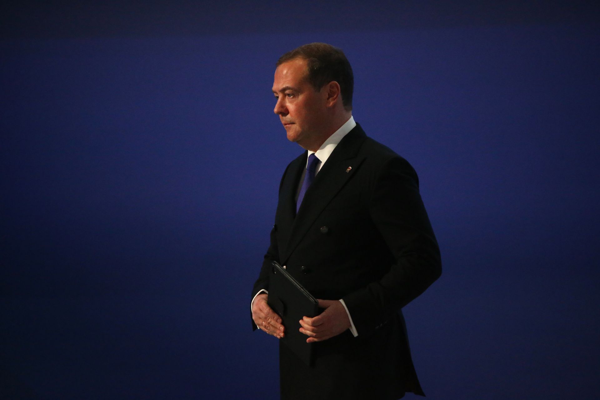 Miedwiediew uderza w Trumpa. "To pogwałcenie prawa międzynarodowego"