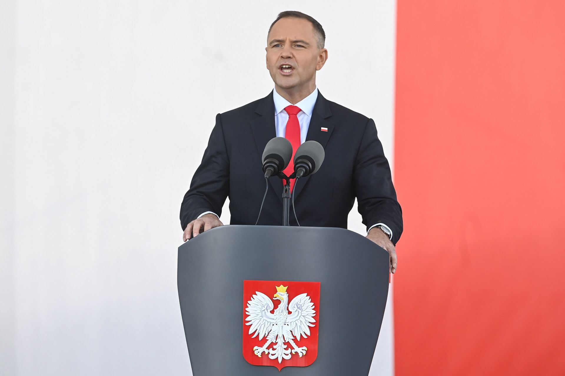 Niemieckie media obawiają się Nawrockiego i krytykują Papę