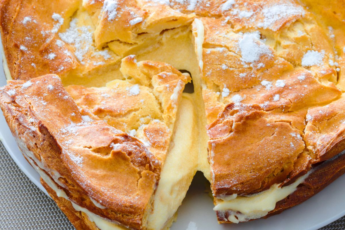 W PRL-u podawano ją choćby na weselach. Zrobię na Wielkanoc z brzoskwiniami