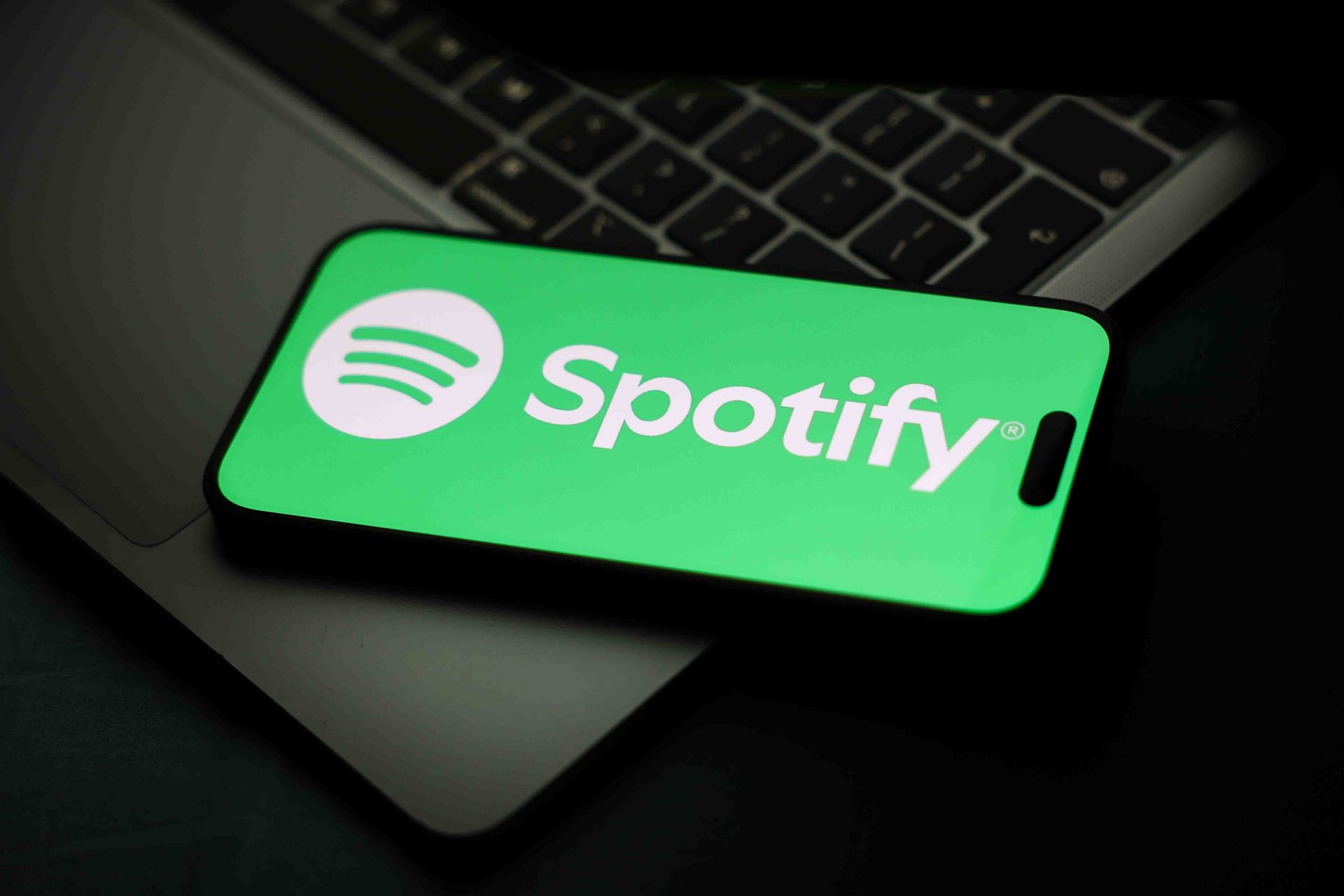 Spotify oznaczy profile AI. Nie będą rekomendowane
