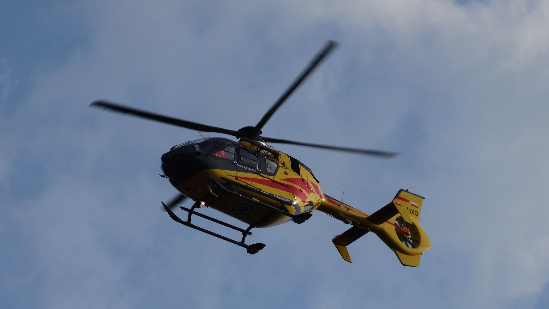 Dramatyczny wypadek w Olszynach. 4,5-latek wypadł z okna