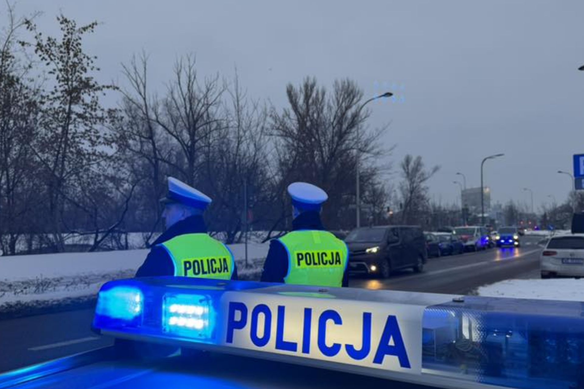 Karambol i nocny pościg. Osiem aut uszkodzonych