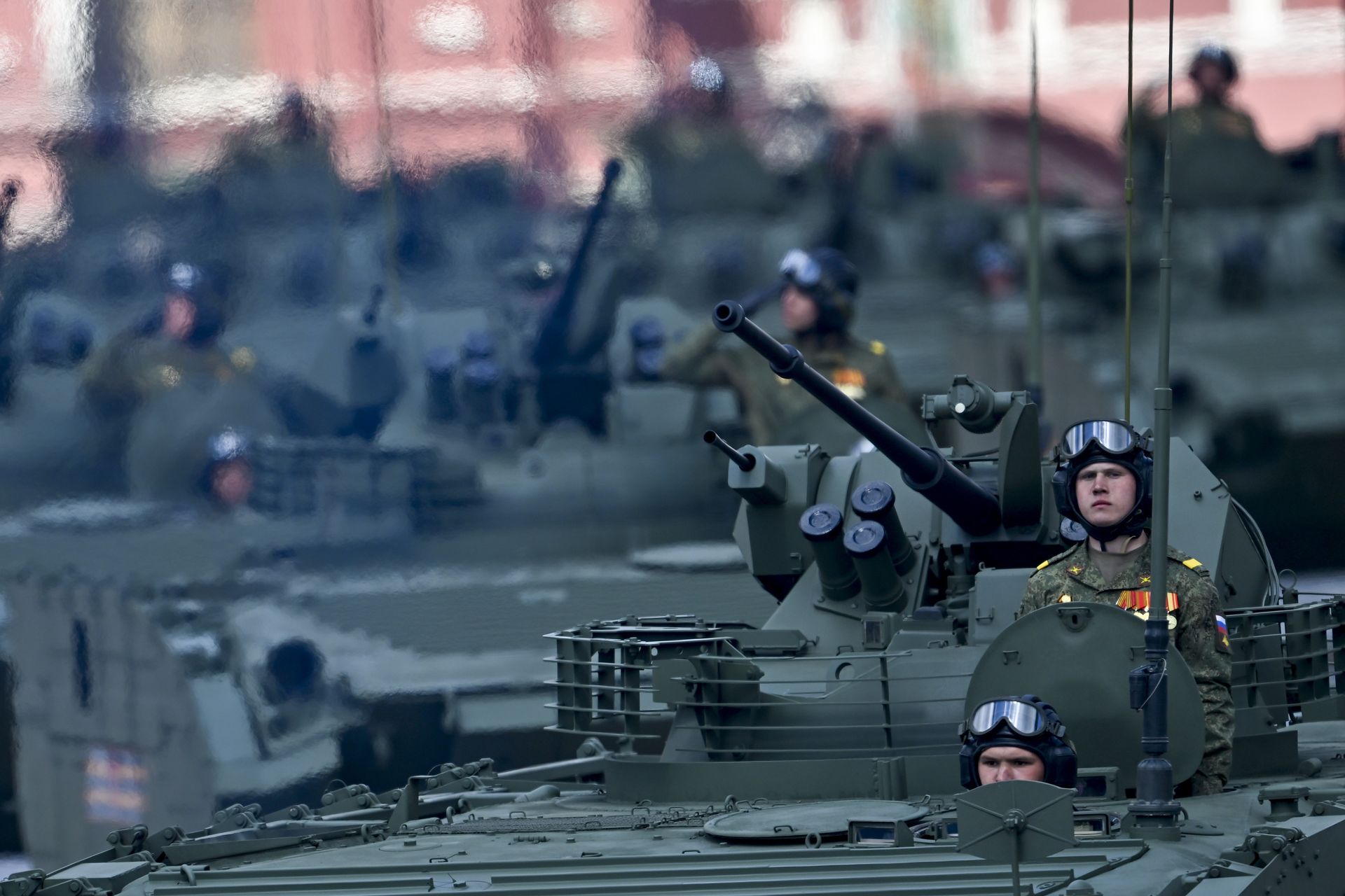 Rosja zwiększa rezerwę czołgów. Niepokojące doniesienia