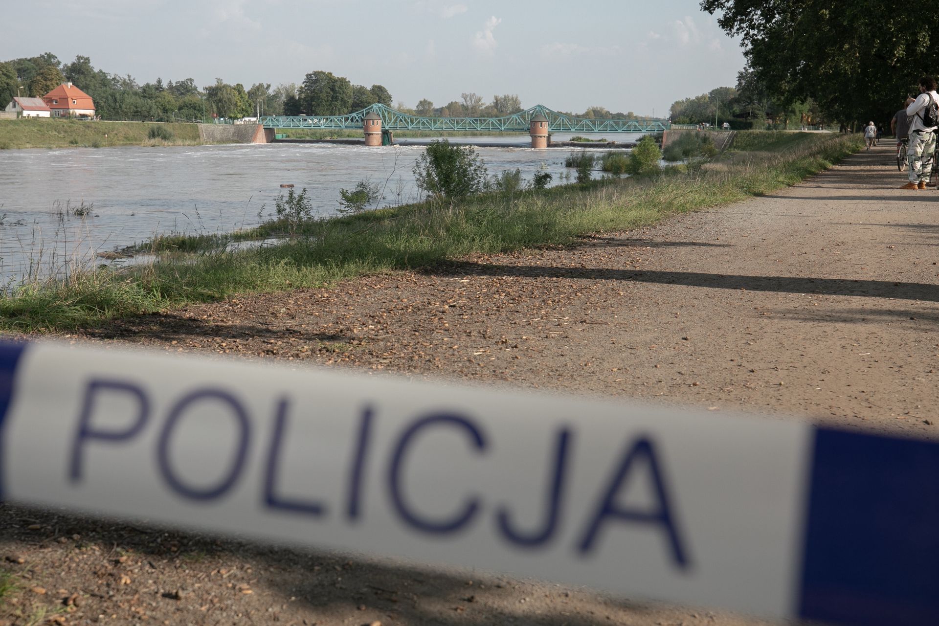 Policja dementuje informacje o karach za źle zaparkowane samochody: "Bądźmy życzliwi"