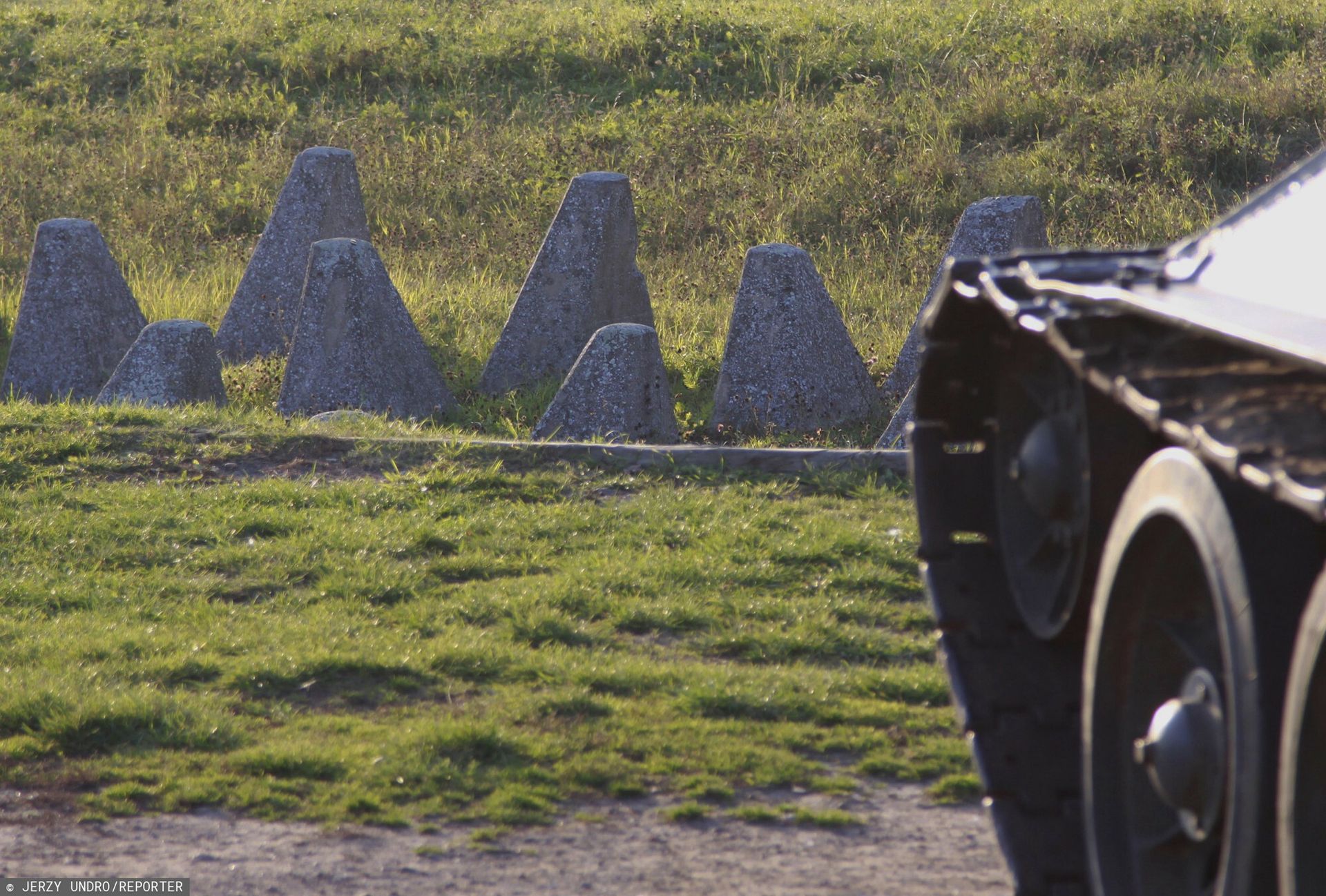 Litwa umacnia granice z Białorusią i Rosją. Użyto "zębów smoka"