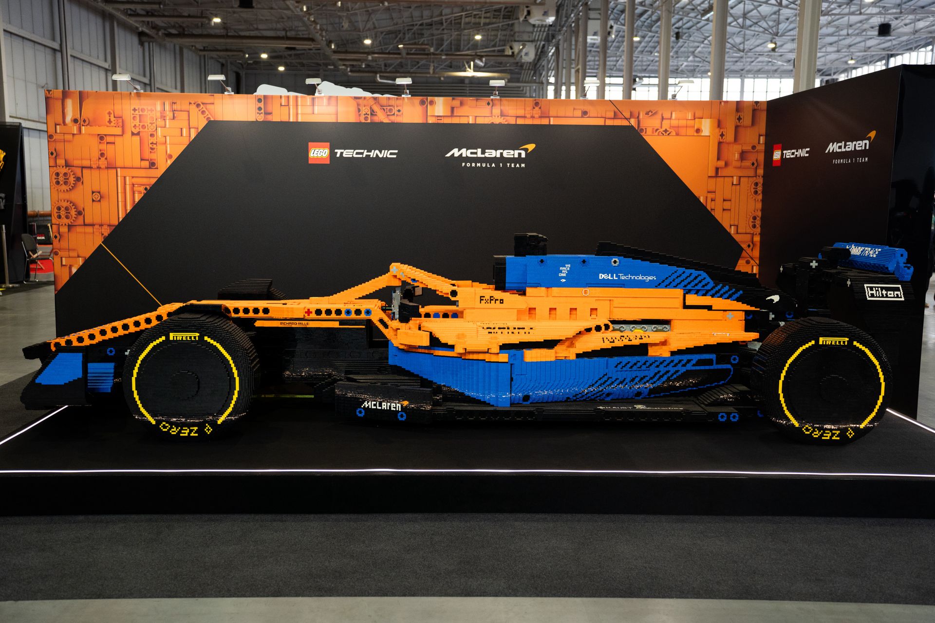 Strefa LEGO® na Poznań Motor Show 2025: 288 315 powodów, by tu przyjść