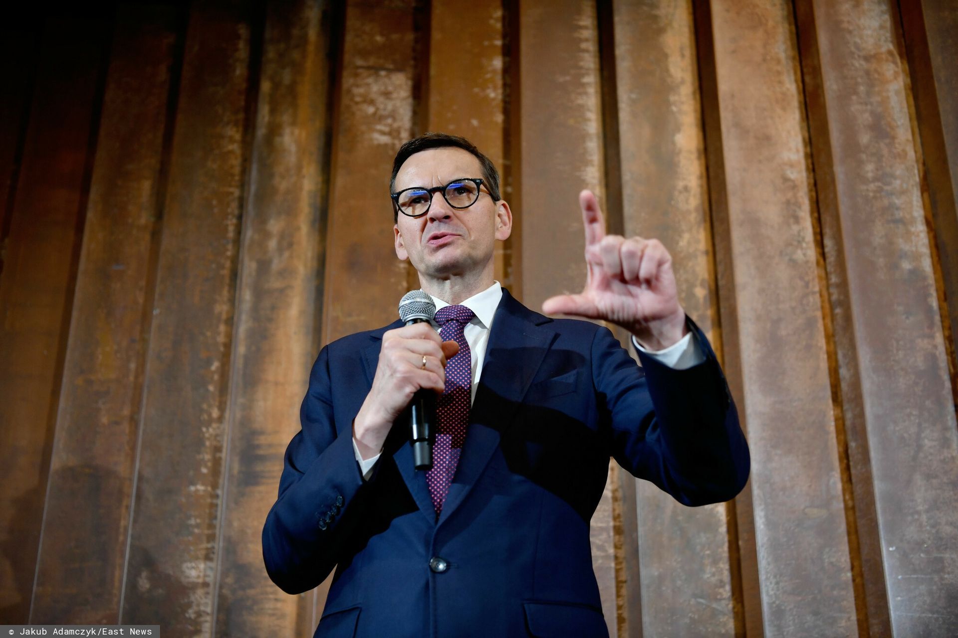 Pierwsza reakcja Morawieckiego na ultimatum. Jest długi wpis