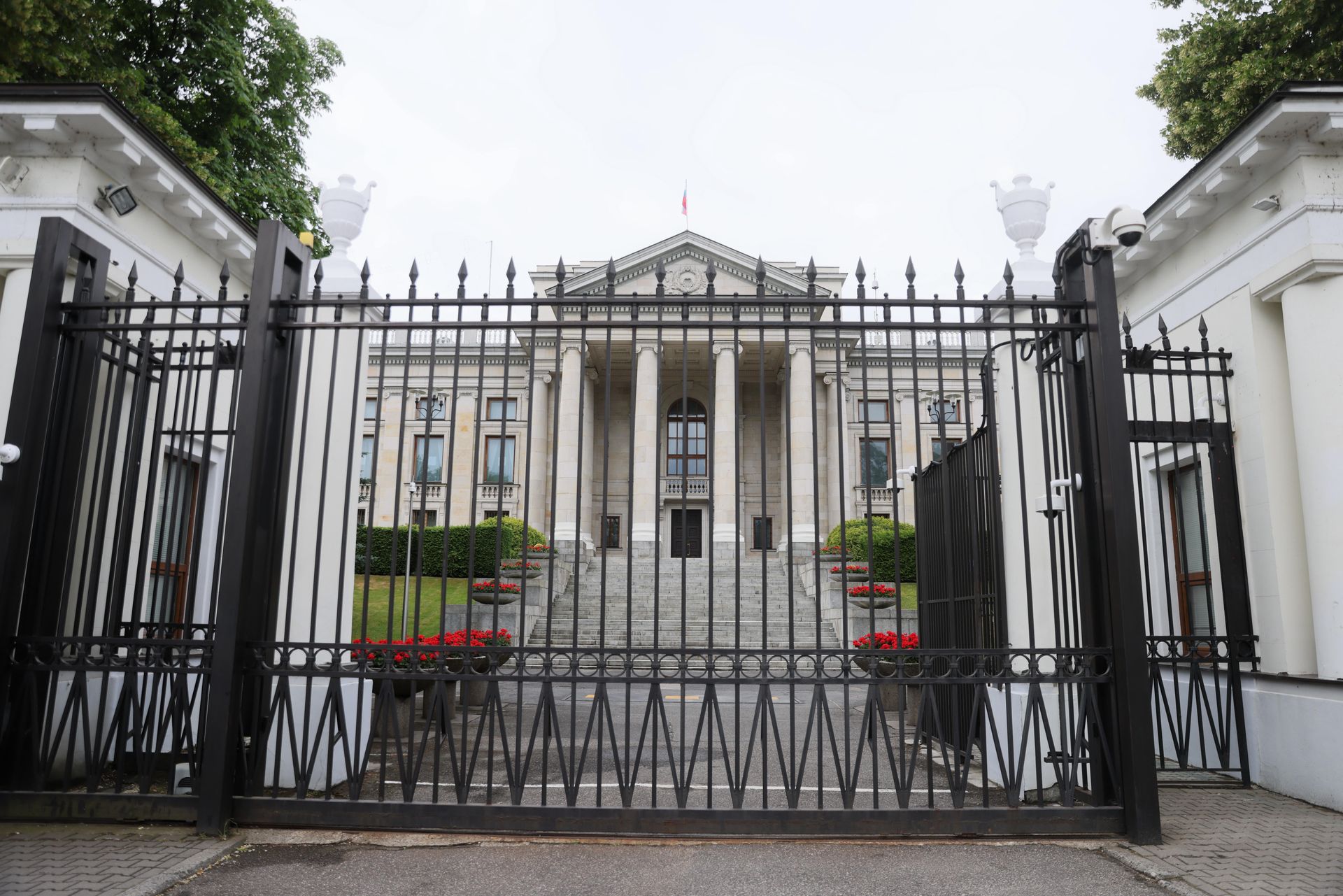 Propagandowa wystawa w Warszawie. Rosja przypomina, kto nas "wyzwolił"