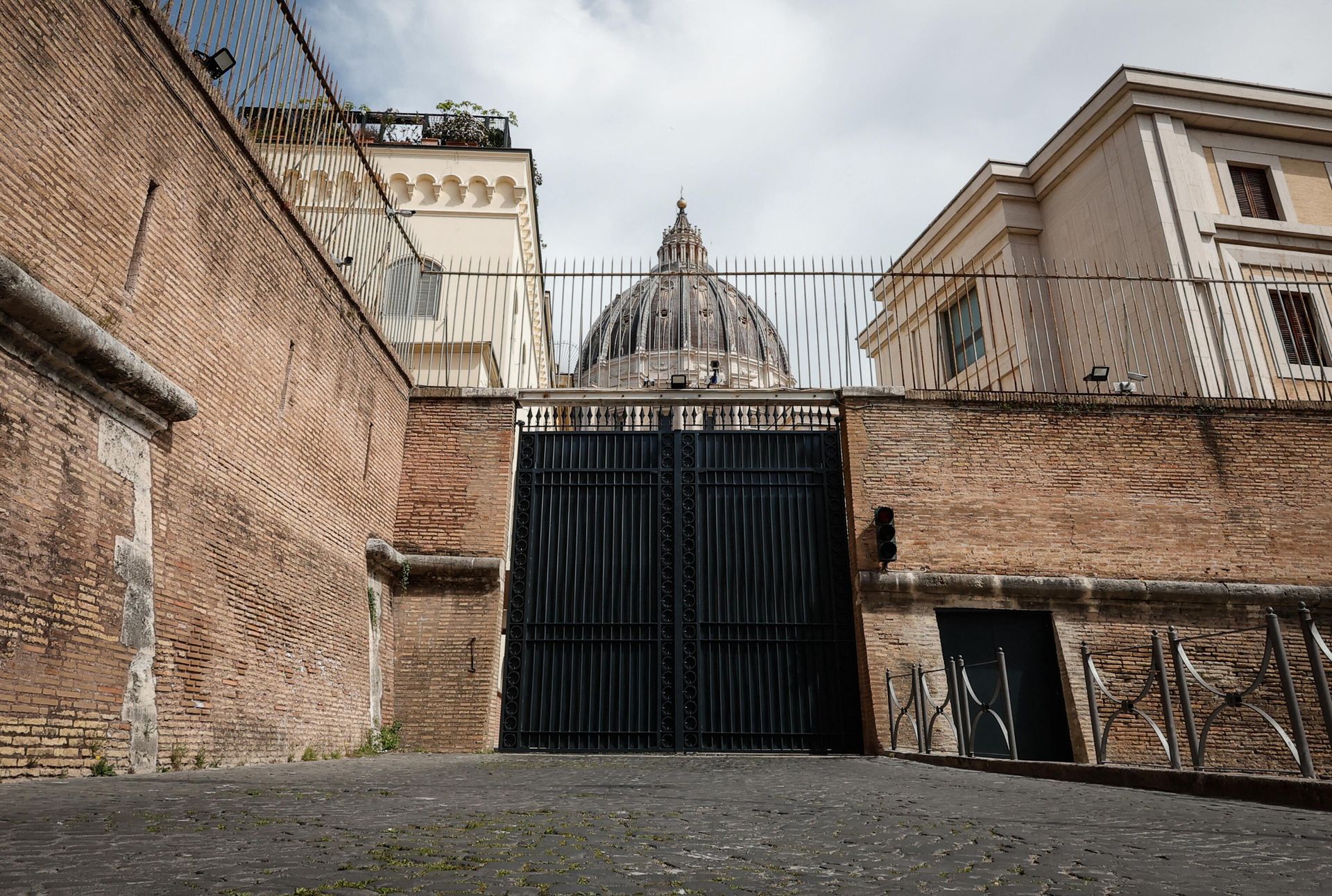 Papież Franciszek nie żyje. Jeszcze dzisiaj złożenie ciała
