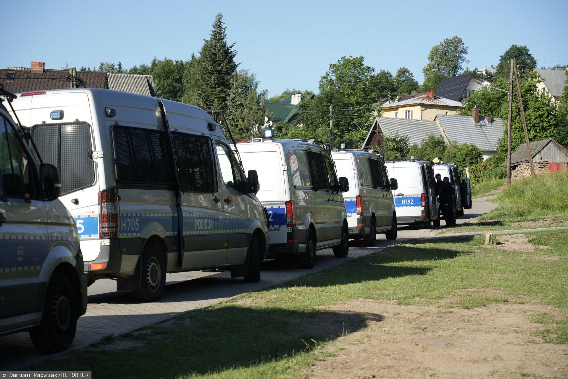 Zbrodnia w Starej Wsi. Mówią, ile Duda wytrzyma w lesie