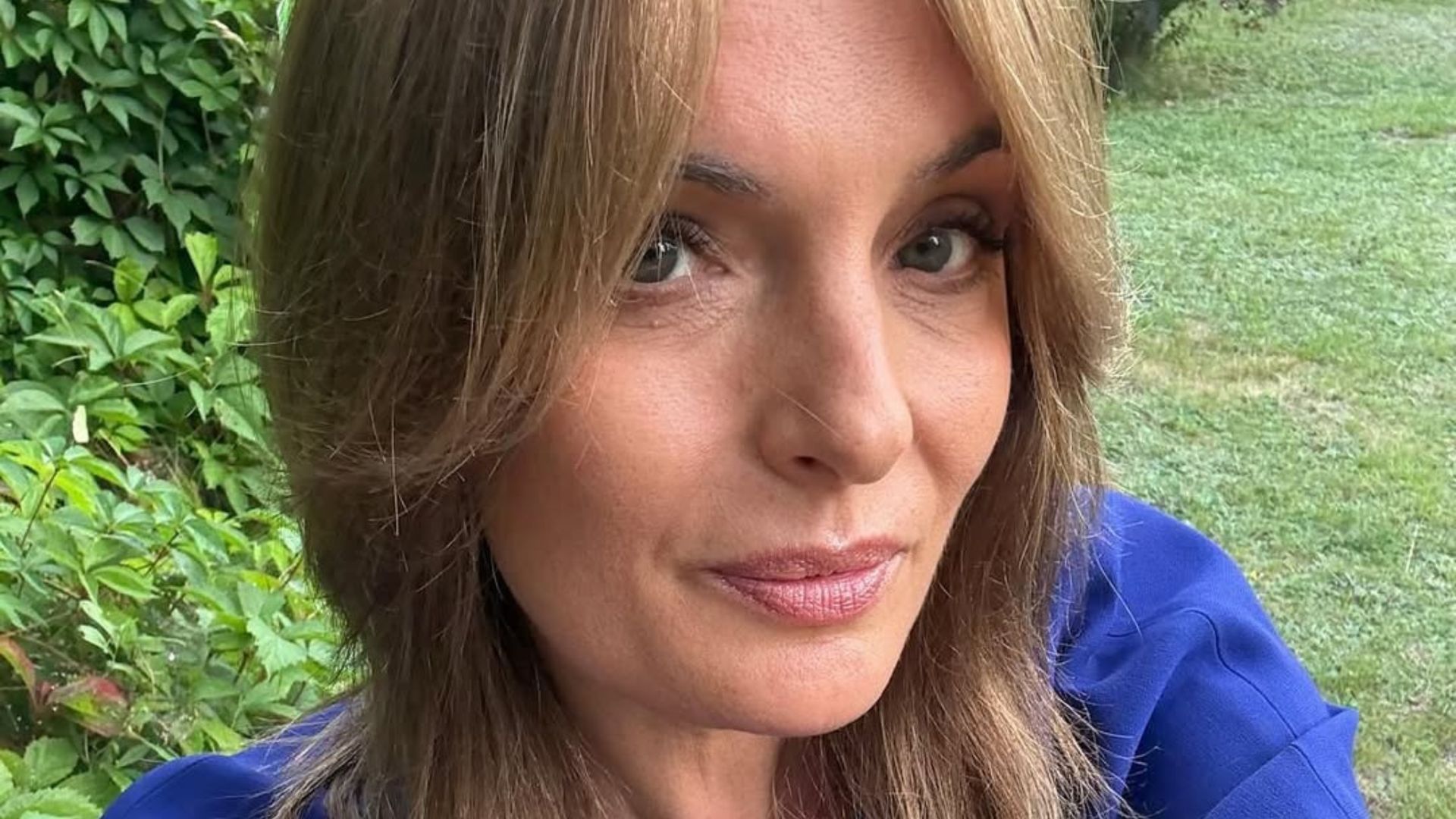 Dorota Gawryluk pochwaliła się weselną kreacją. Dziennikarka ODSŁONIŁA NOGI w szykownej sukience: "Sezon w pełni"