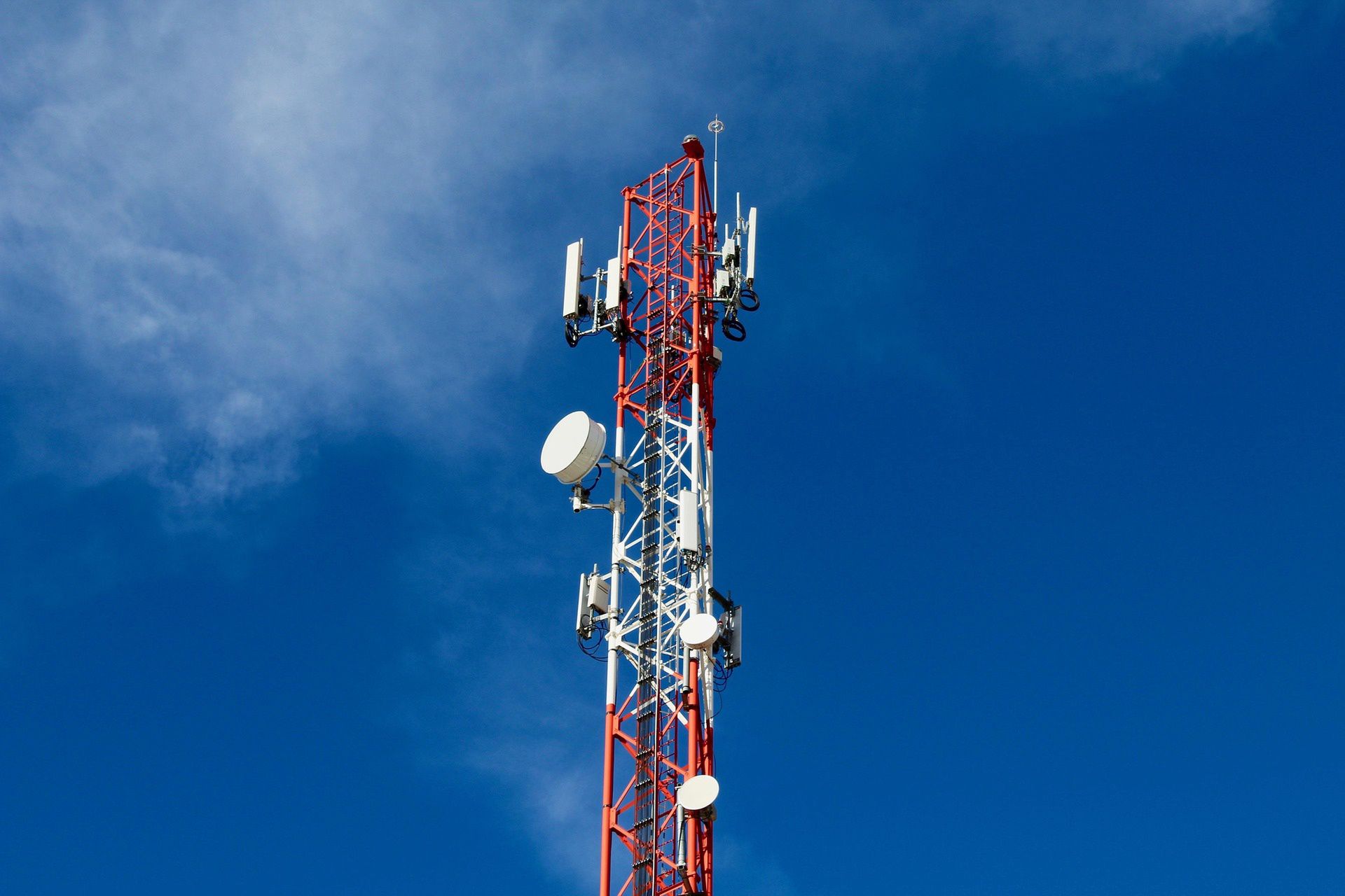 3G znika z Polski. Najstarsze telefony trzeba wymienić