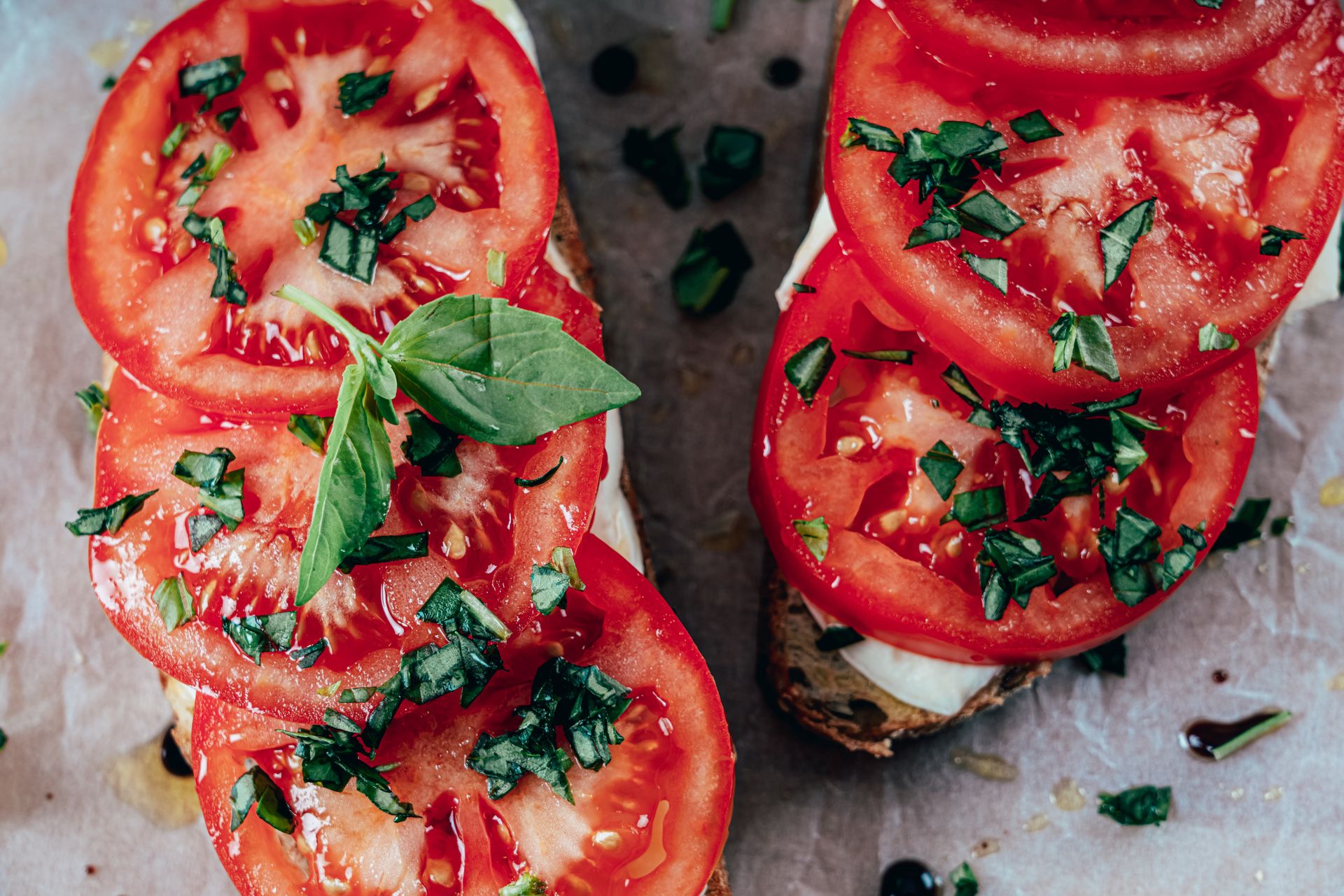 Czy można jeść pomidory na czczo? Naukowcy nie mają wątpliwości
