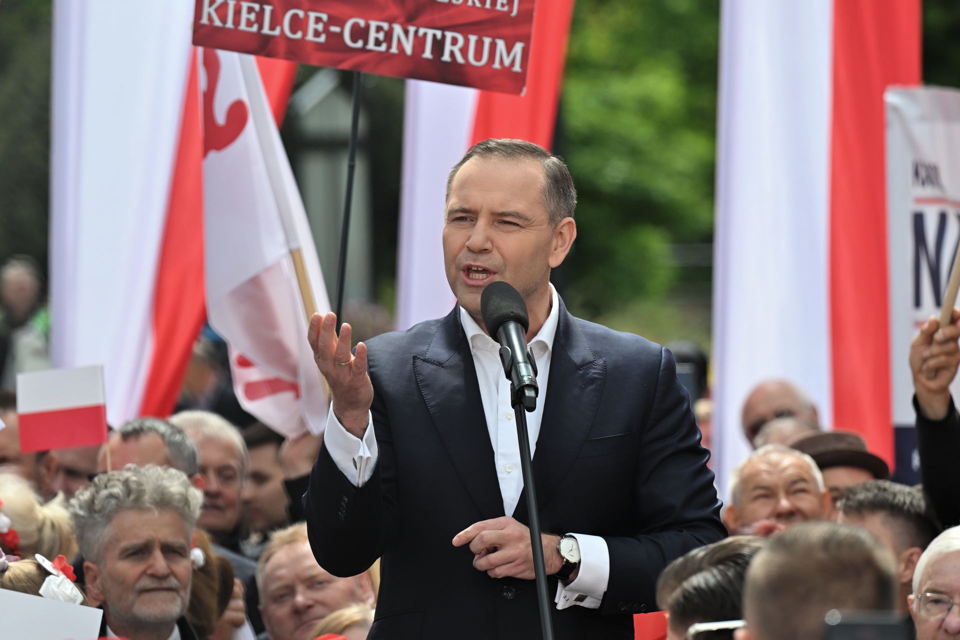 Nawrocki przekazał kawalerkę. Kandydat PiS zabrał głos