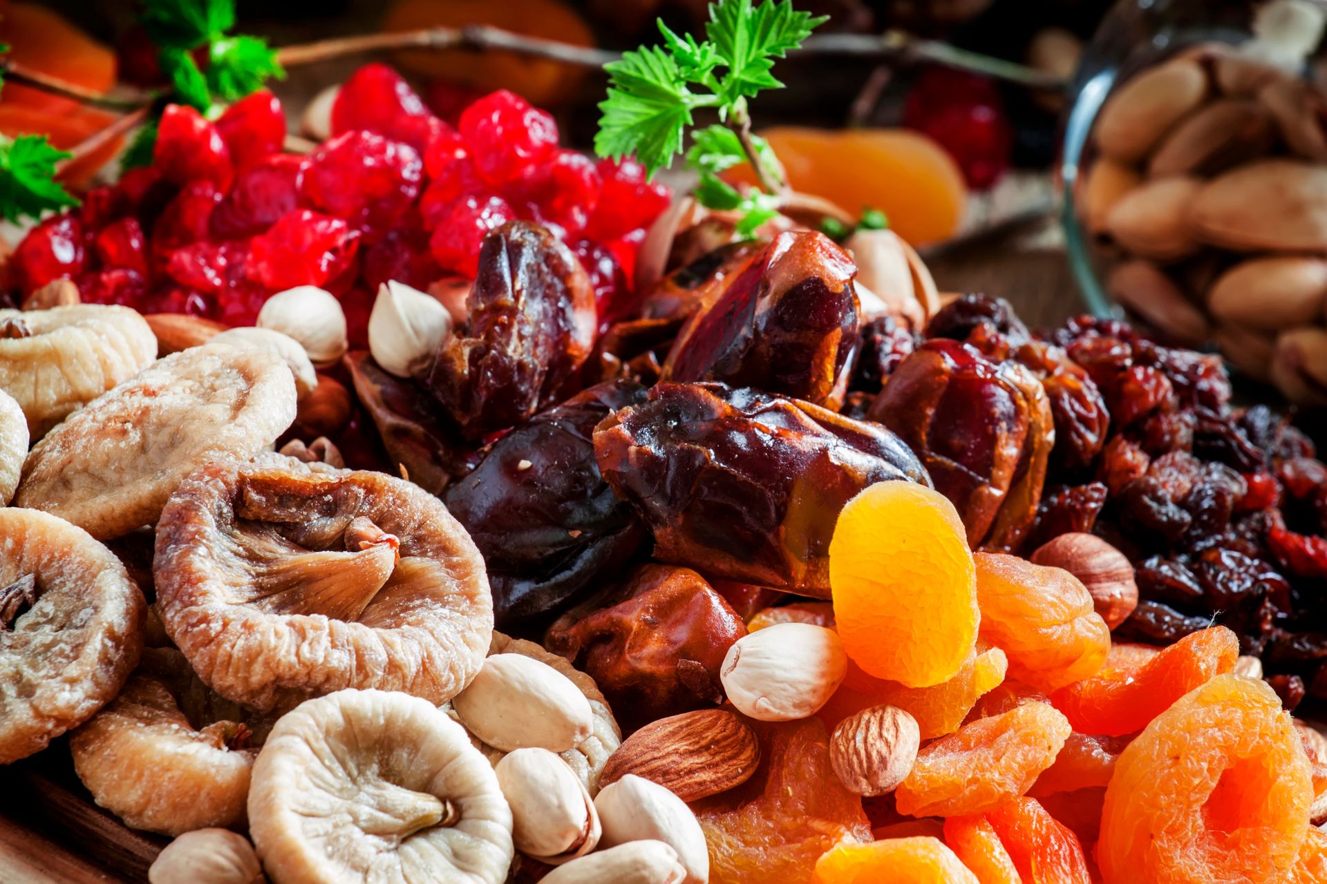 Zwróć na to uwagę w sklepie. Tak wybierzesz najlepsze bakalie