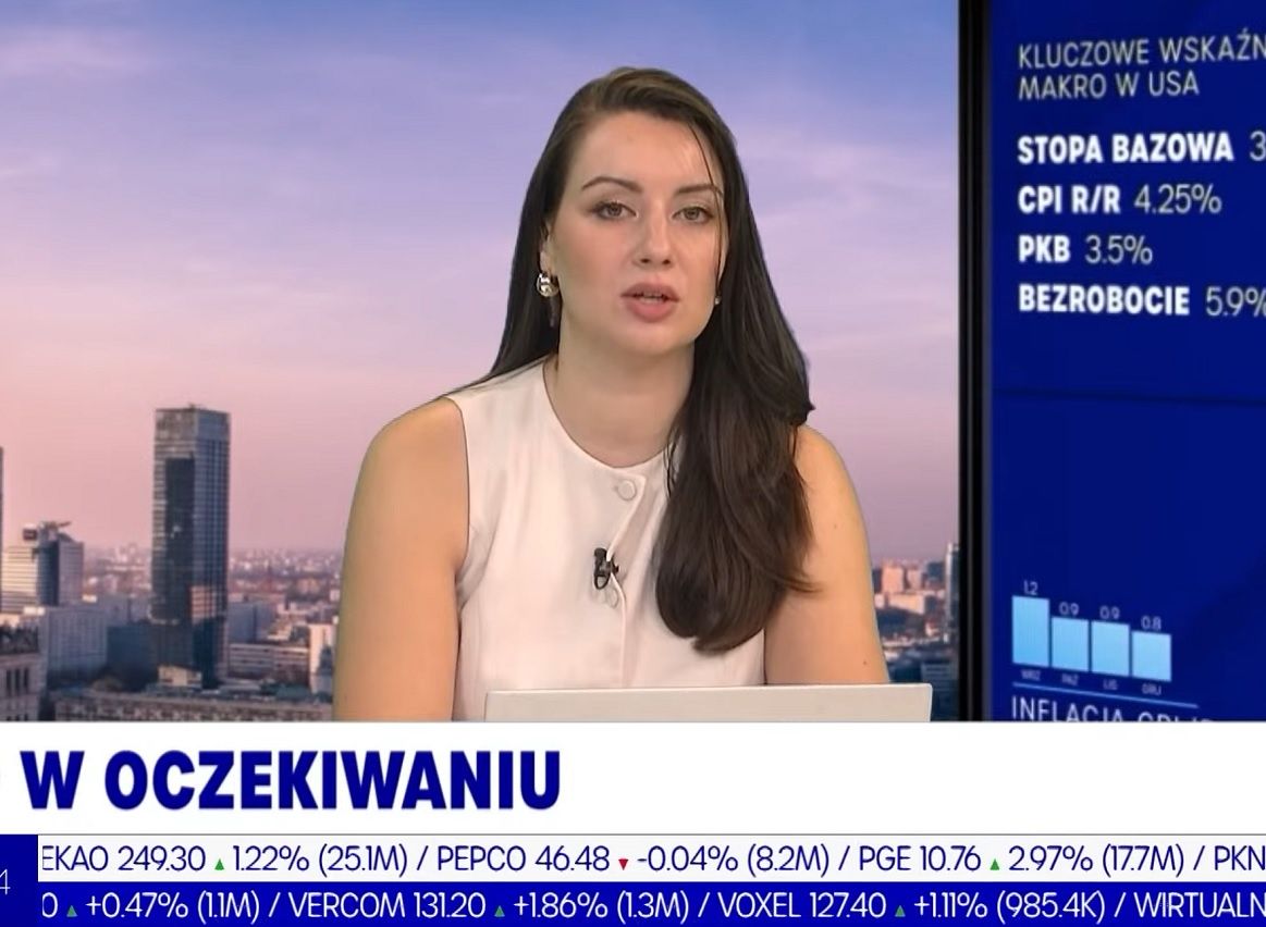 Telewizja biznesowa dalej pod kreską. Chociaż trzyma koszty w ryzach