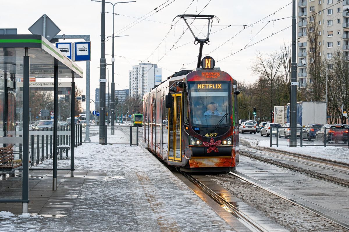 Poznań, Olsztyn i Warszawa w klimacie Hawkins. Netflix żegna się z fanami "Stranger Things"