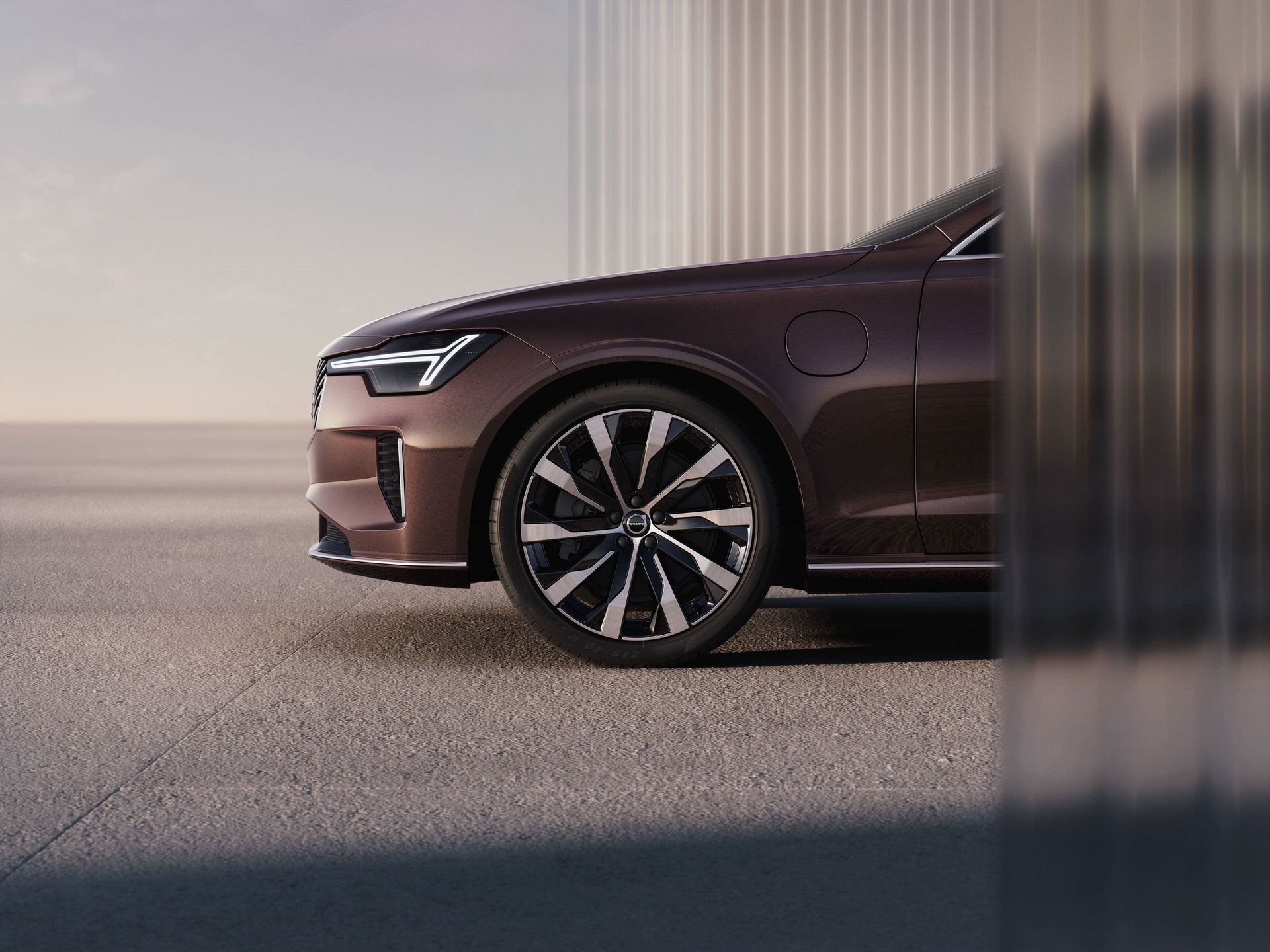 Volvo S90 jeszcze nie umarło. Szwedzi właśnie zafundowali mu kolejny lifting