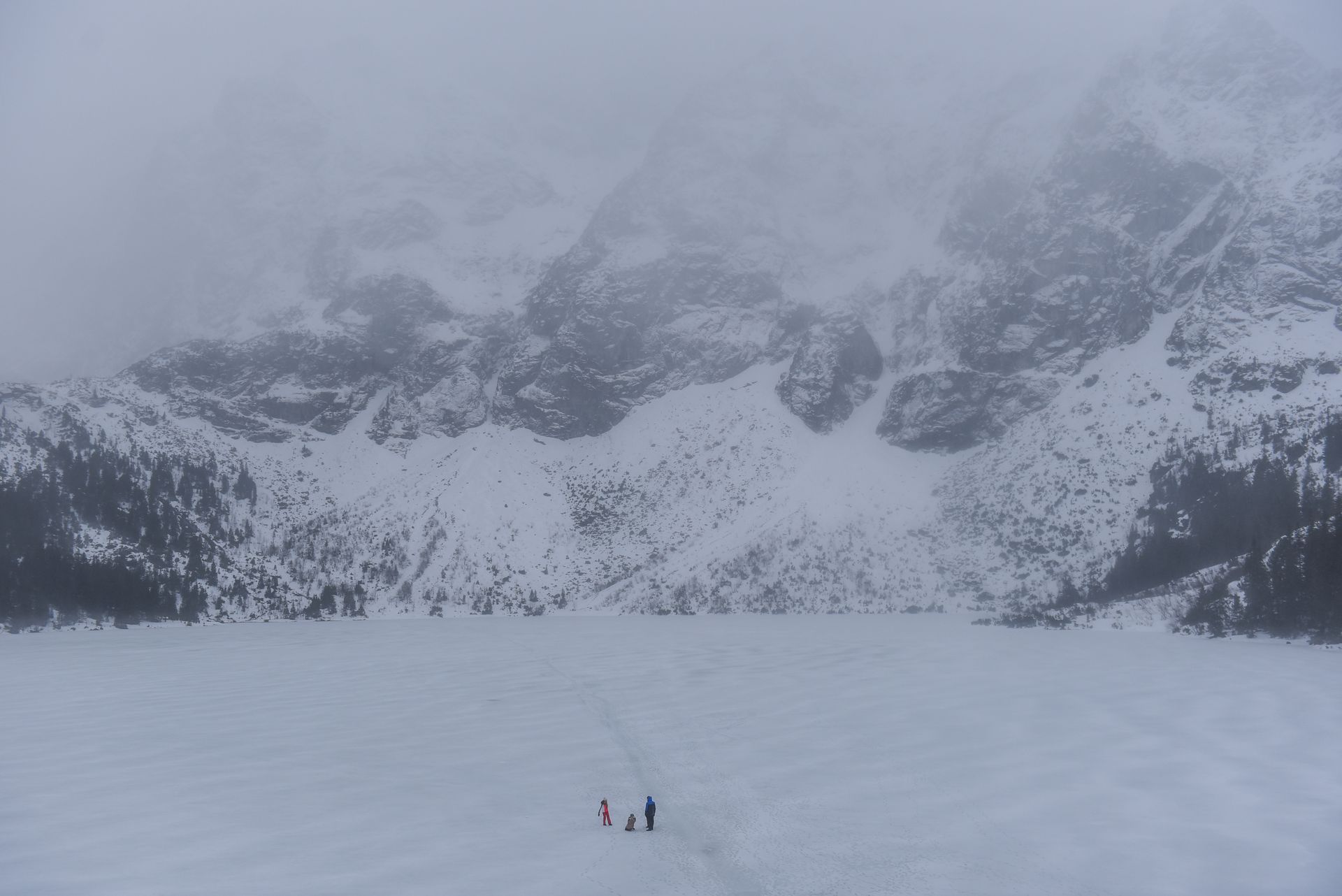 Groźny wypadek na Rysach. Kobieta runęła w dół