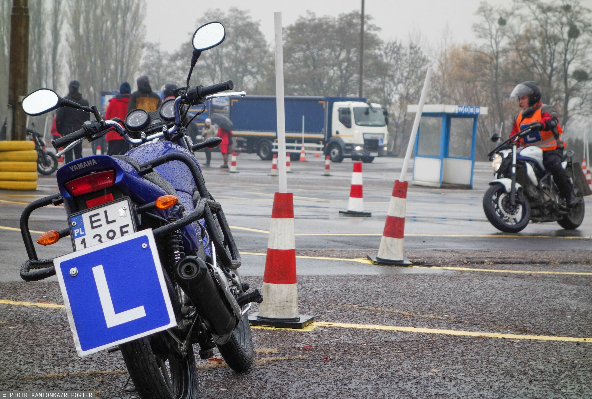Dramatyczny wypadek na egzaminie na prawo jazdy w Lesznie