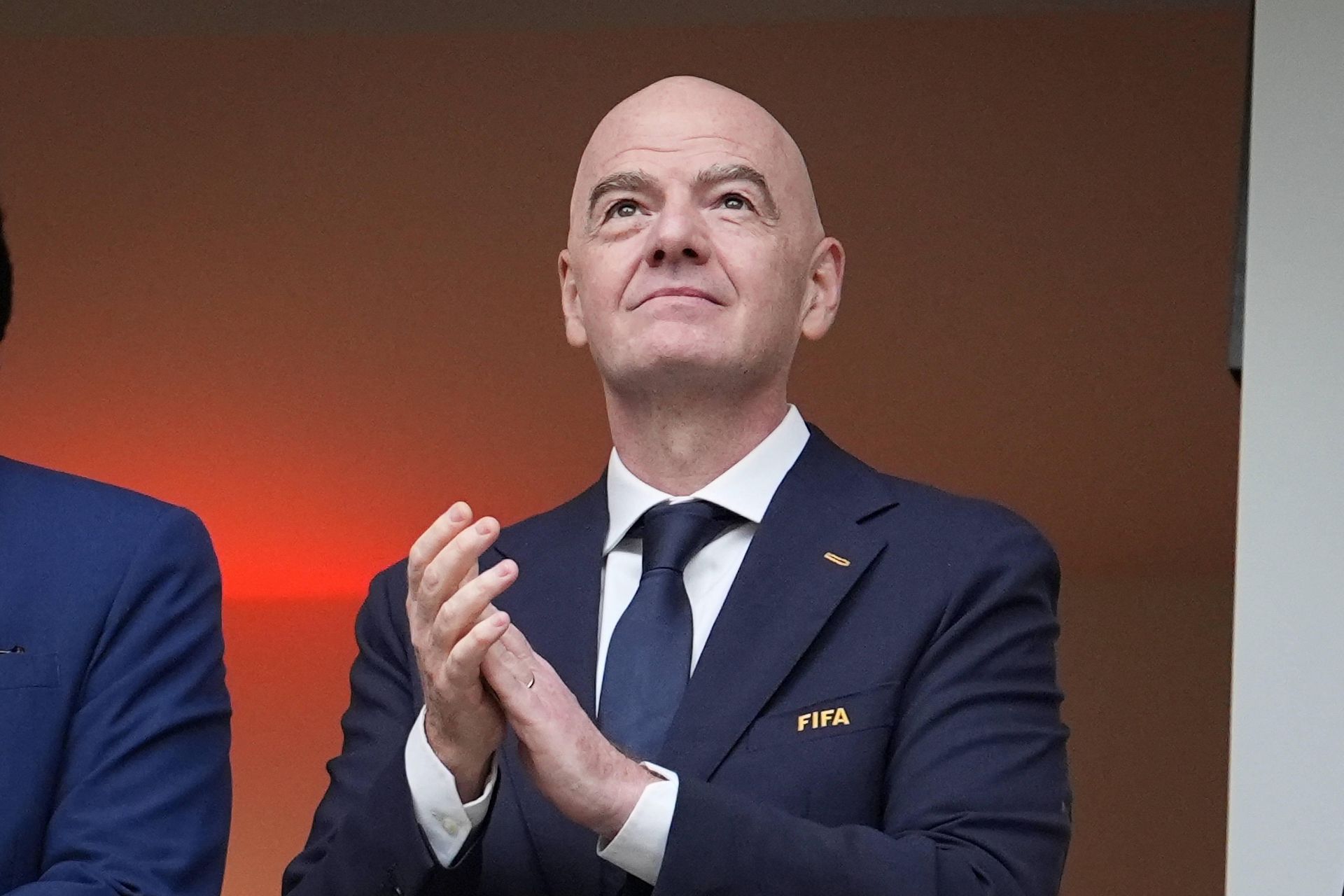 Kłopoty Infantino po anulowaniu kartki. Europosłowie chcą dochodzenia